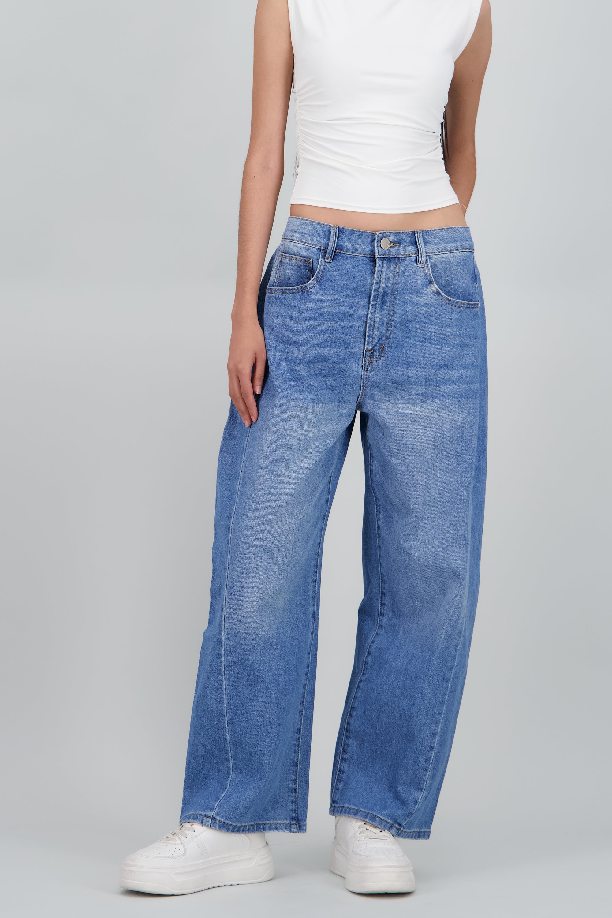 Jeans barrel MEDIUM WASH