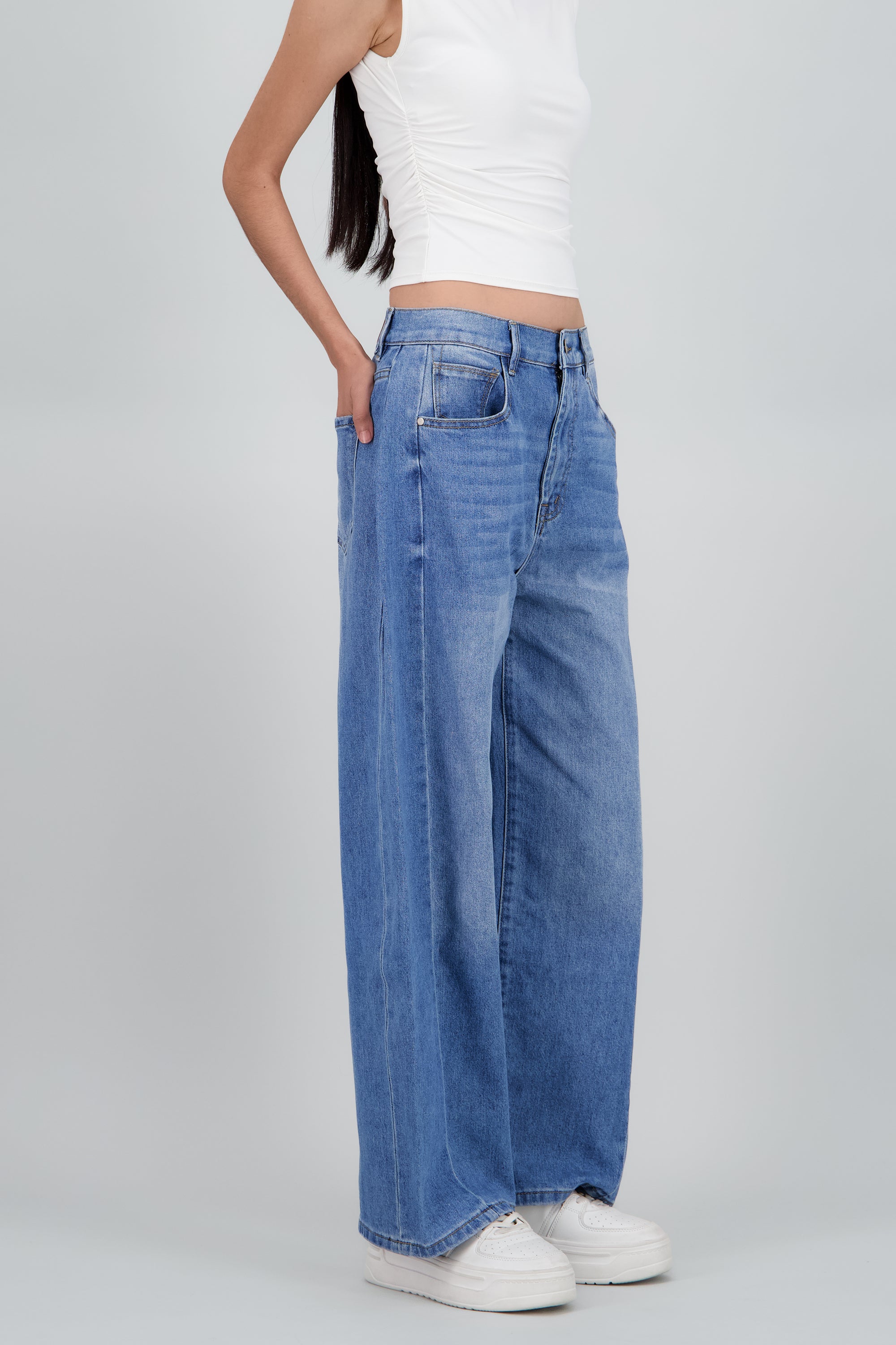 Jeans barrel MEDIUM WASH