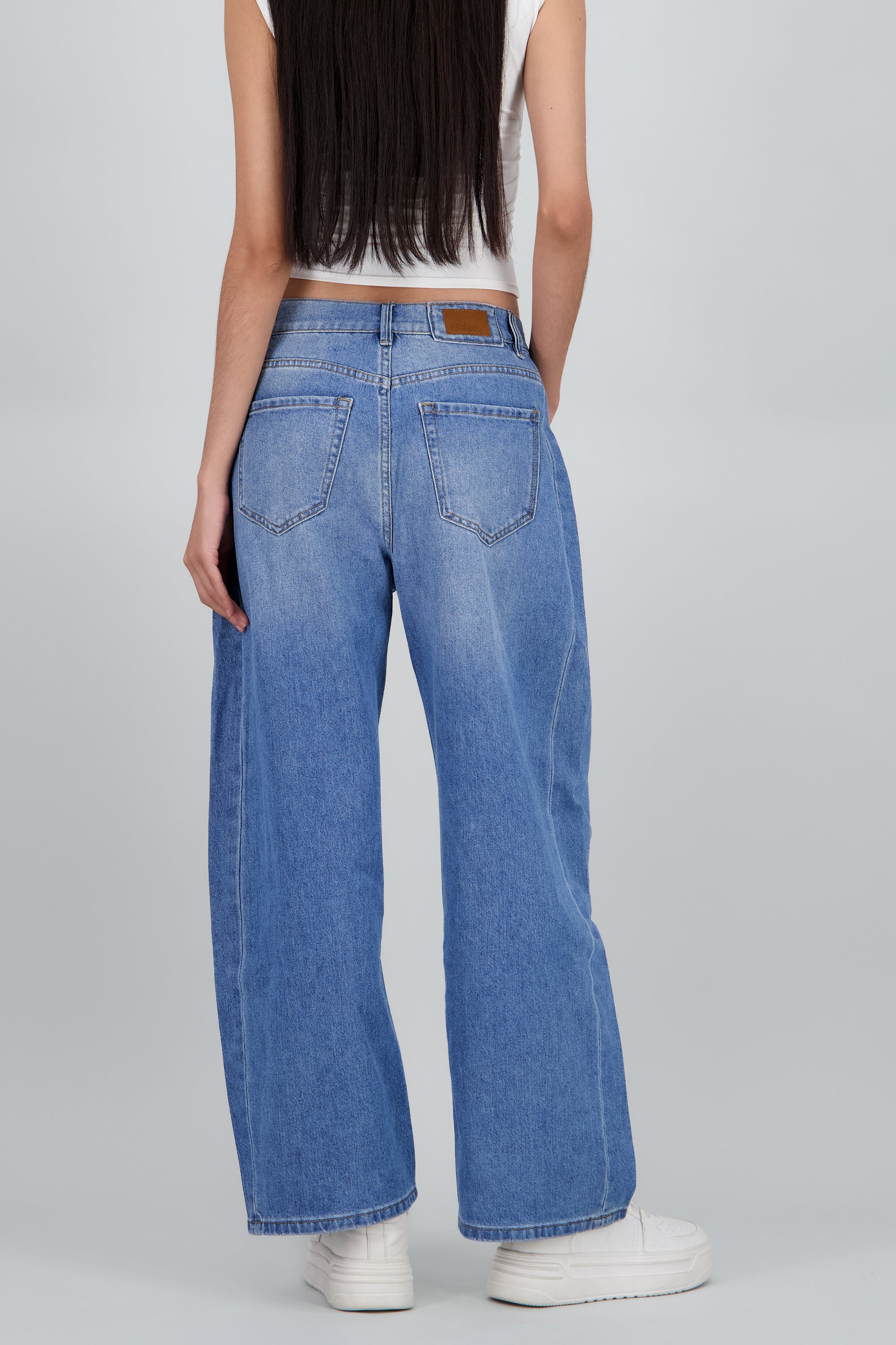 Jeans barrel MEDIUM WASH