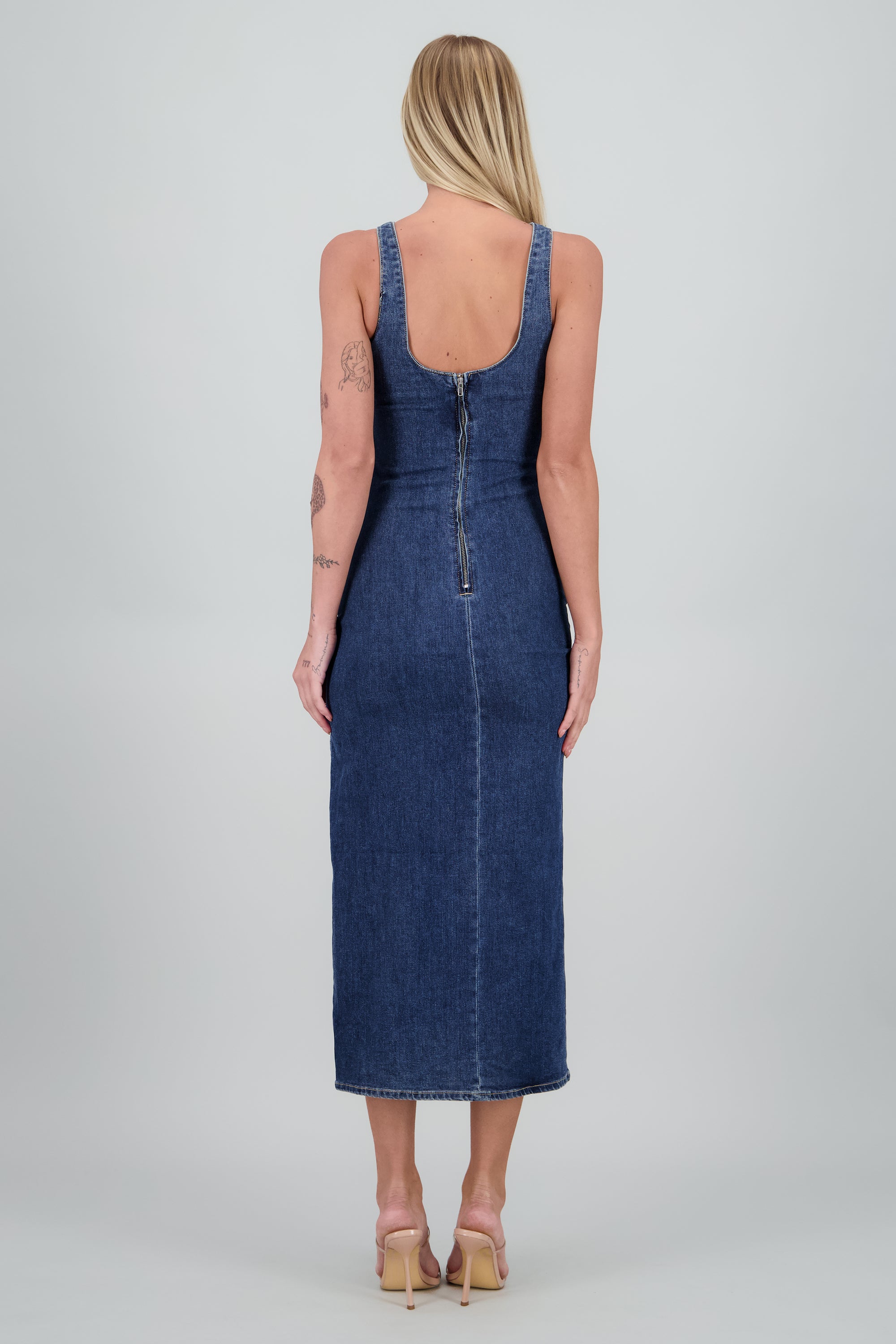 Vestido detalle en cintura de denim MEDIUM WASH