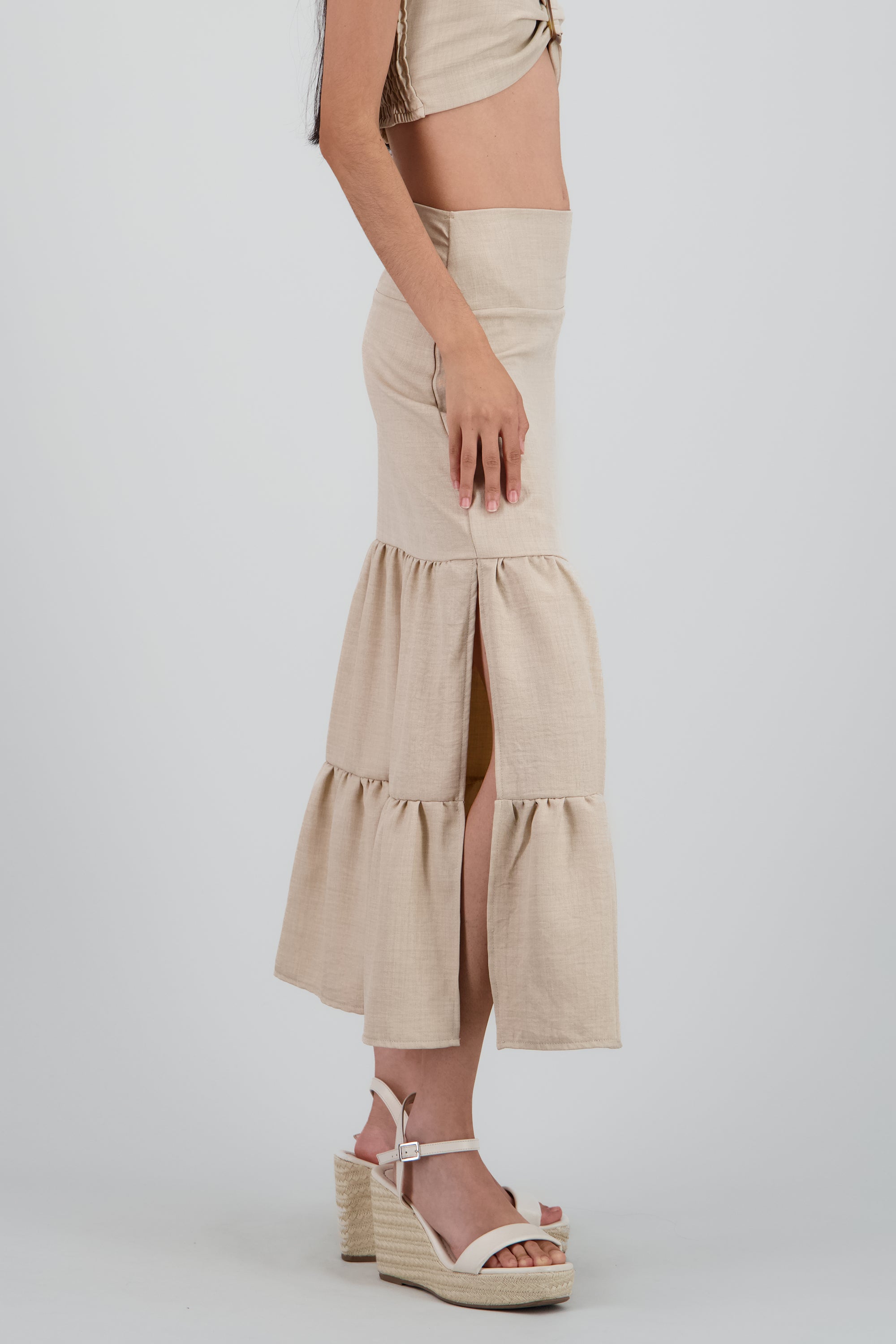 Falda cortes maxi aberturas ARENA