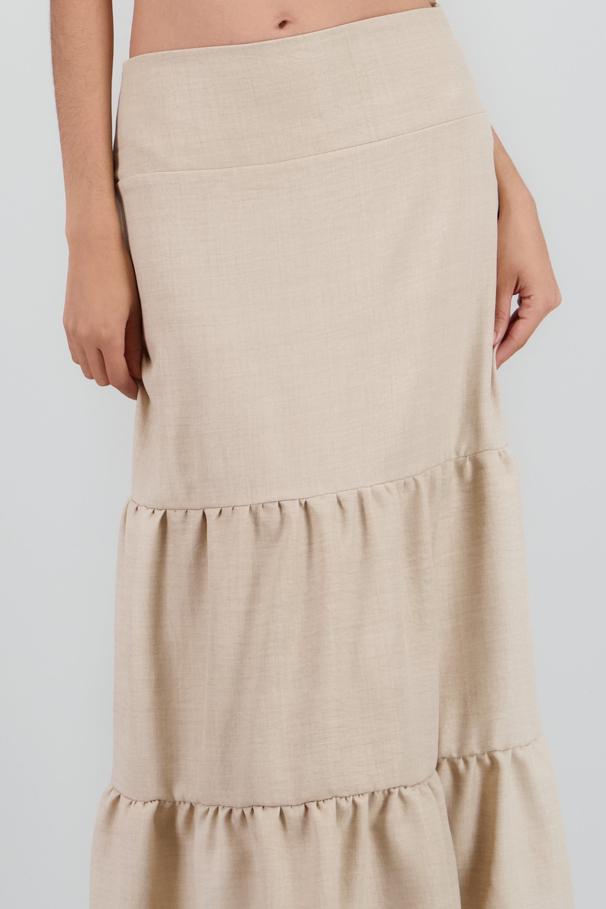 Falda cortes maxi aberturas ARENA