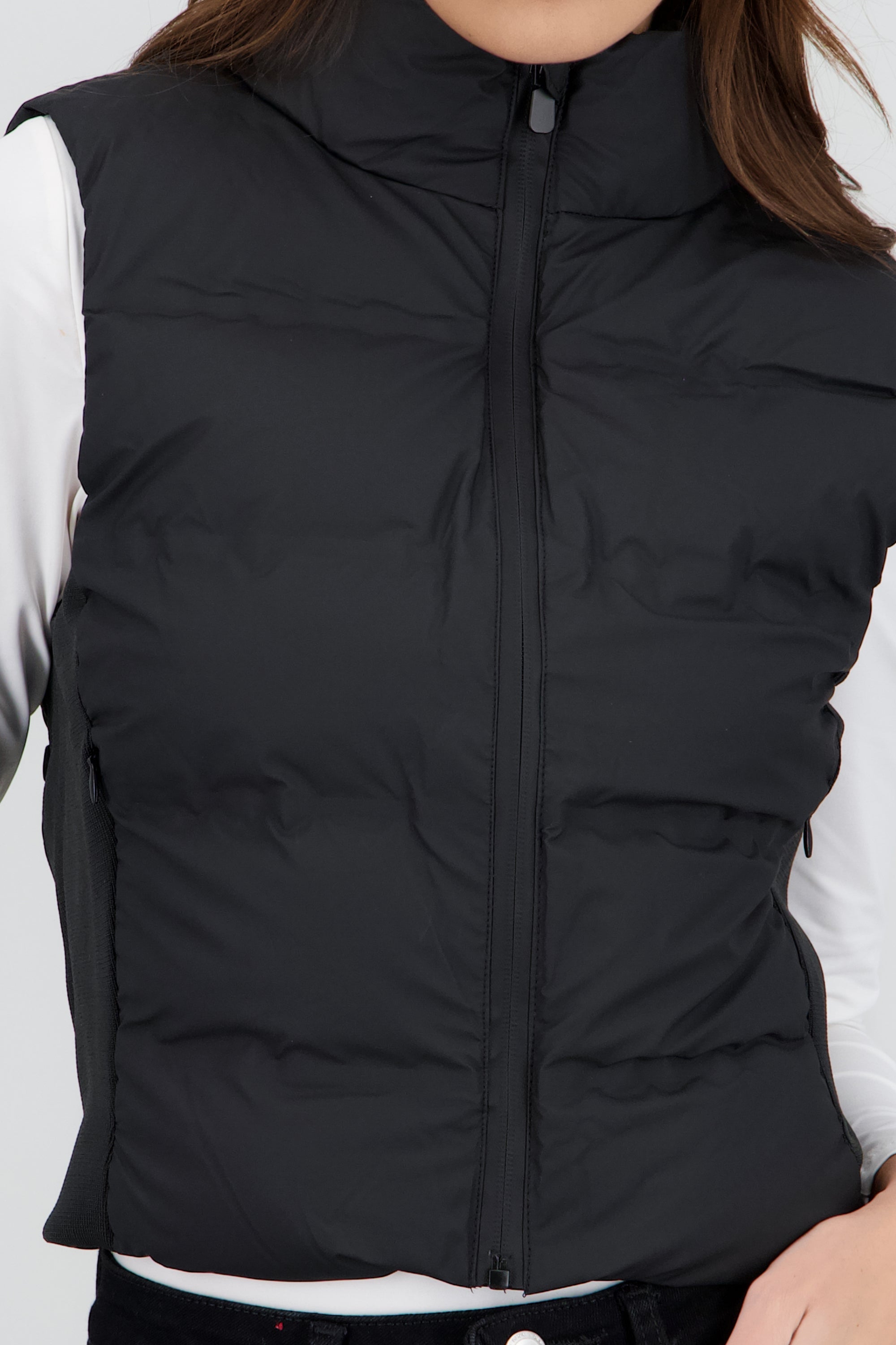 Chaleco capitonado detalle contraste costado NEGRO