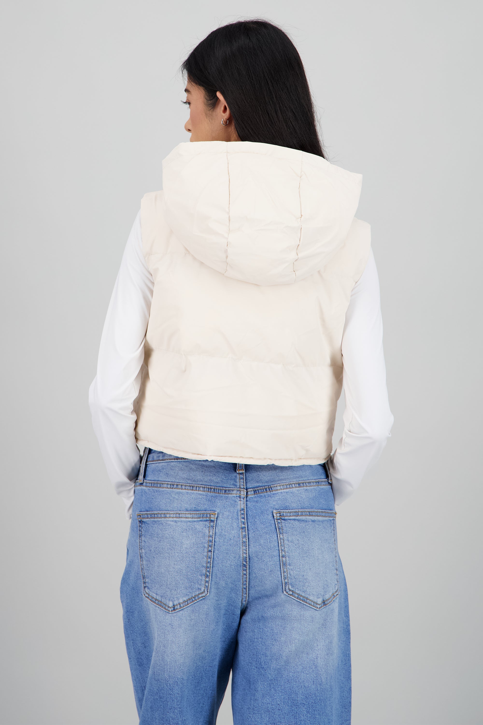 Chaleco capitonado con gorro HUESO