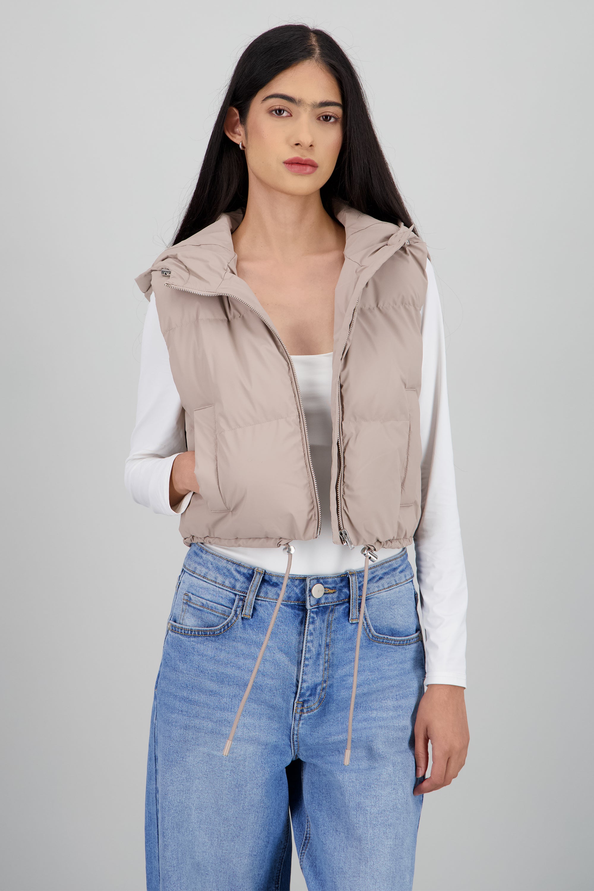 Chaleco capitonado con gorro TAUPE