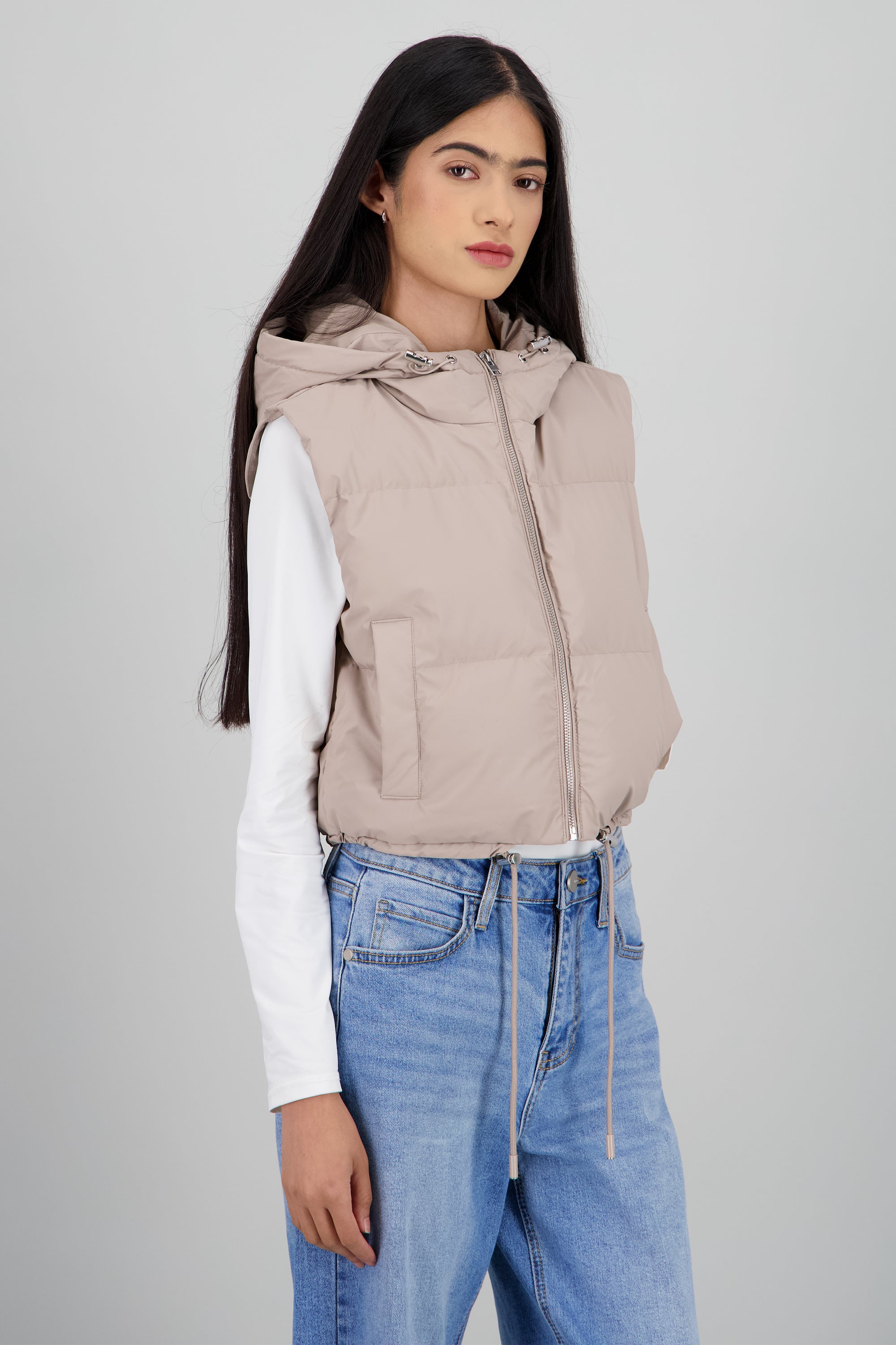 Chaleco capitonado con gorro TAUPE