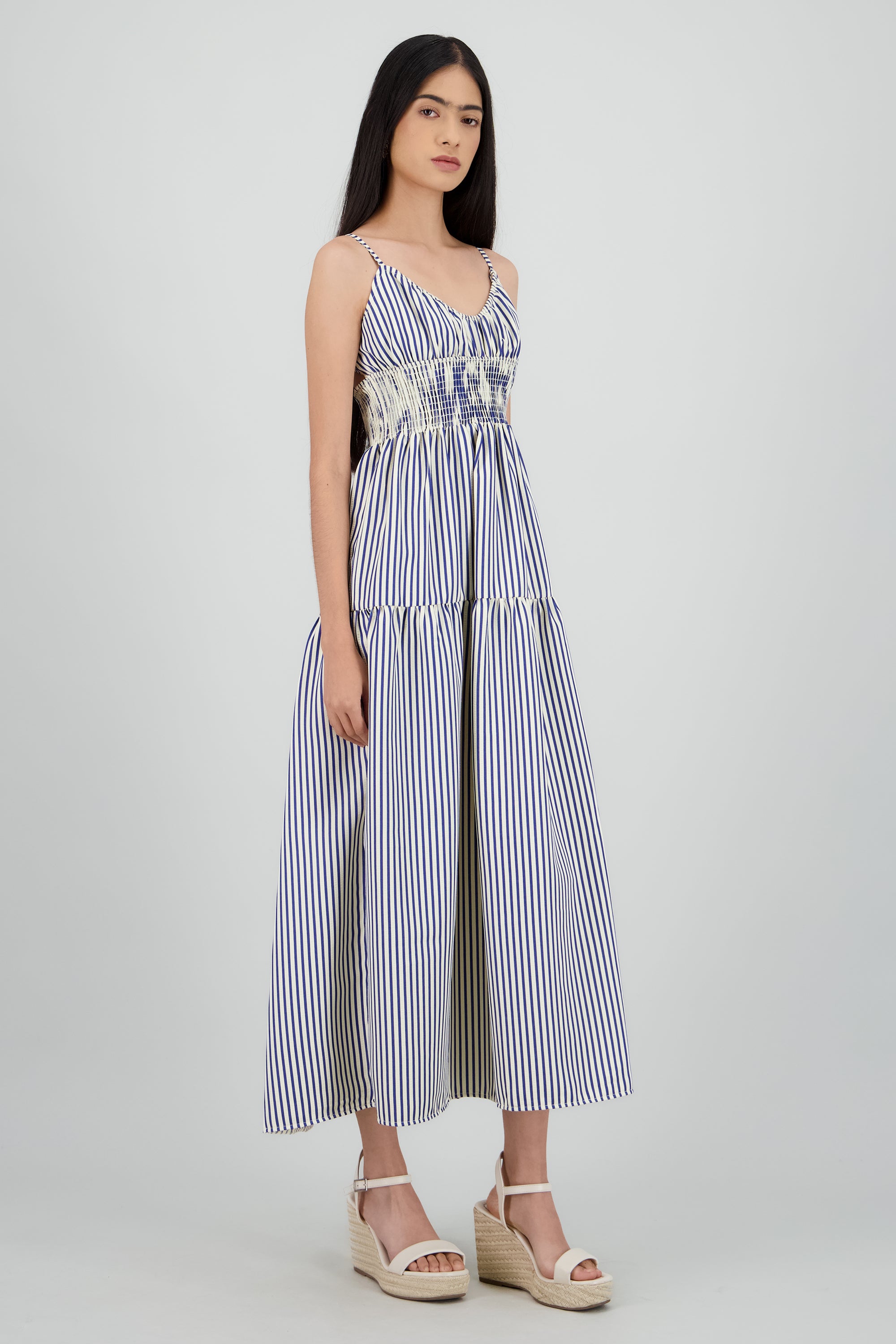 Vestido maxi lineas escote espalda AZUL COMBO