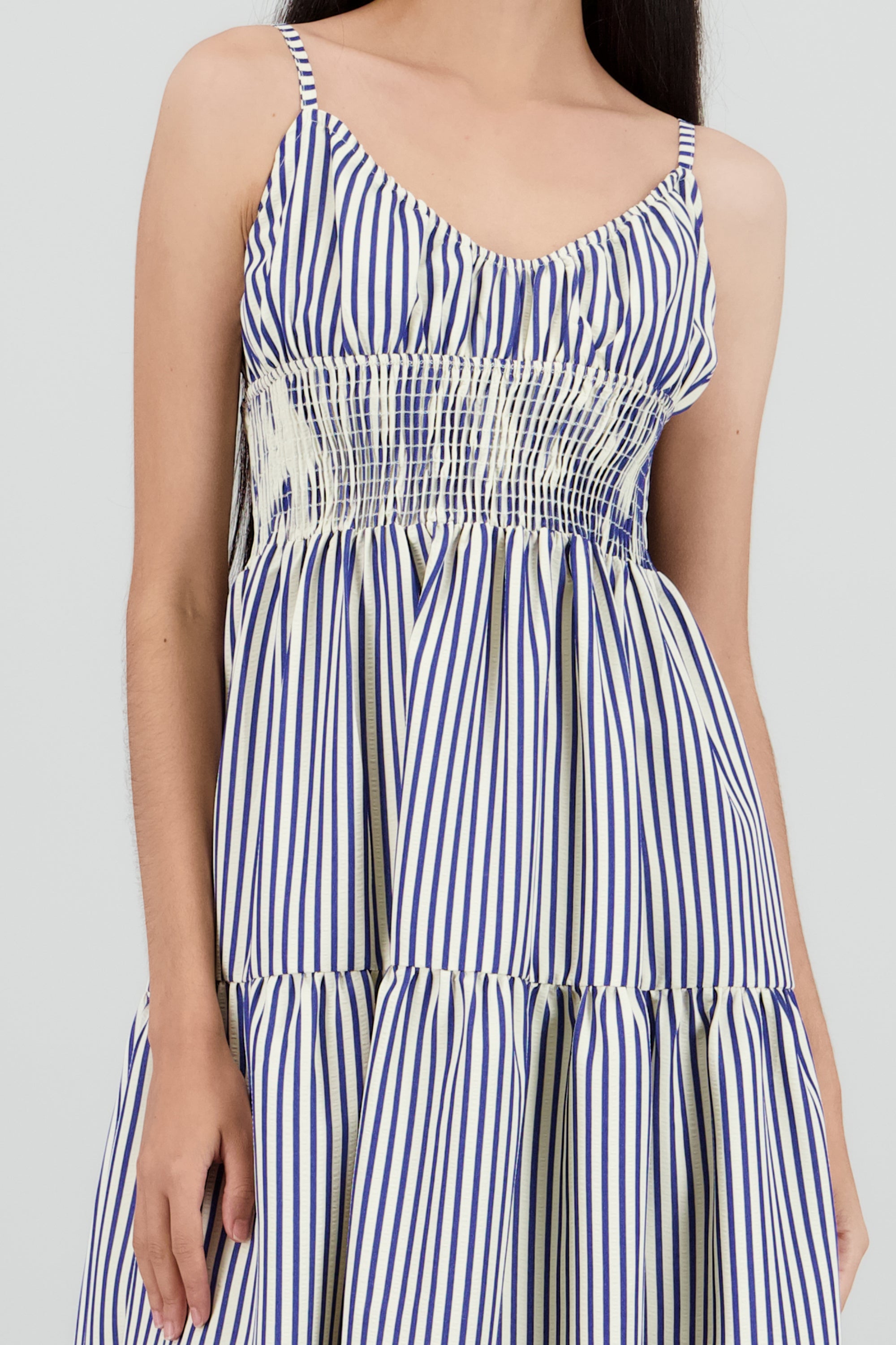 Vestido maxi lineas escote espalda AZUL COMBO