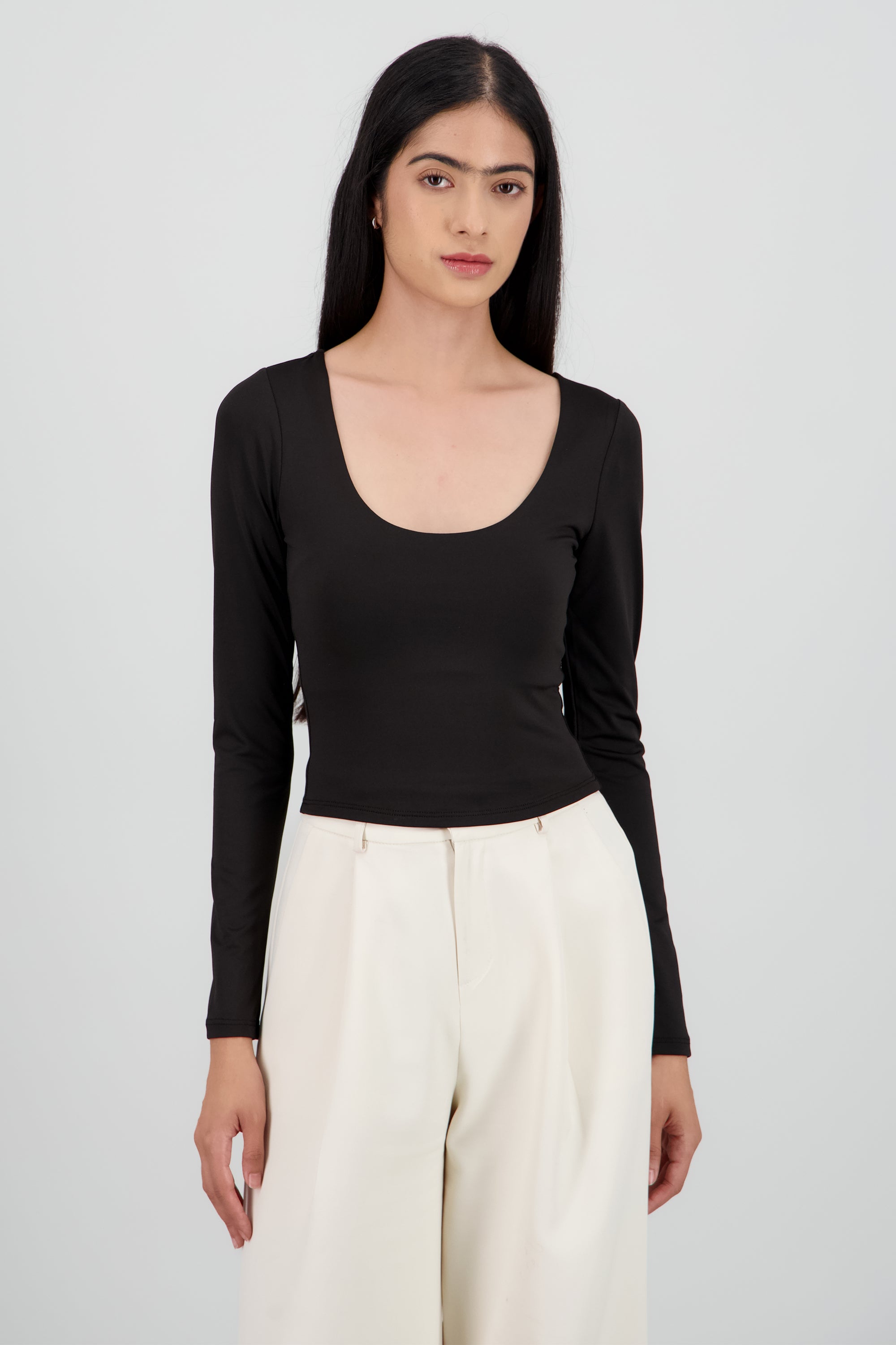 Top manga corta larga NEGRO