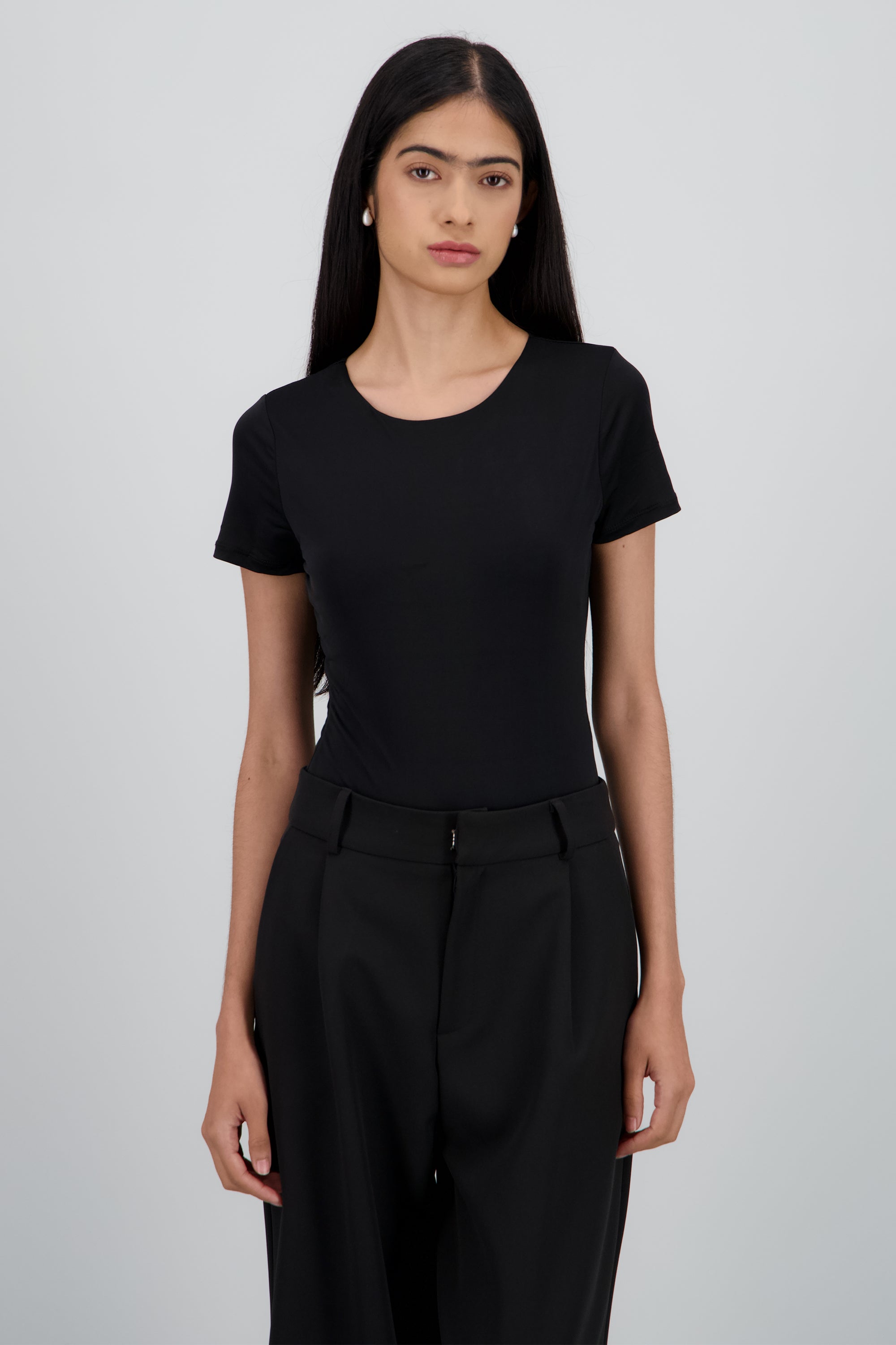 Bodysuit basico manga corta tacto suave NEGRO