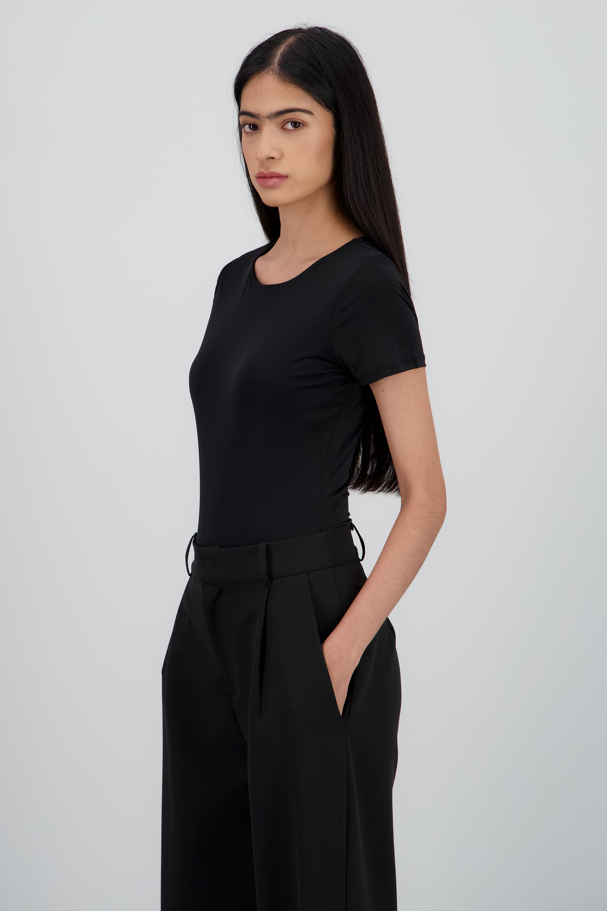 Bodysuit basico manga corta tacto suave NEGRO