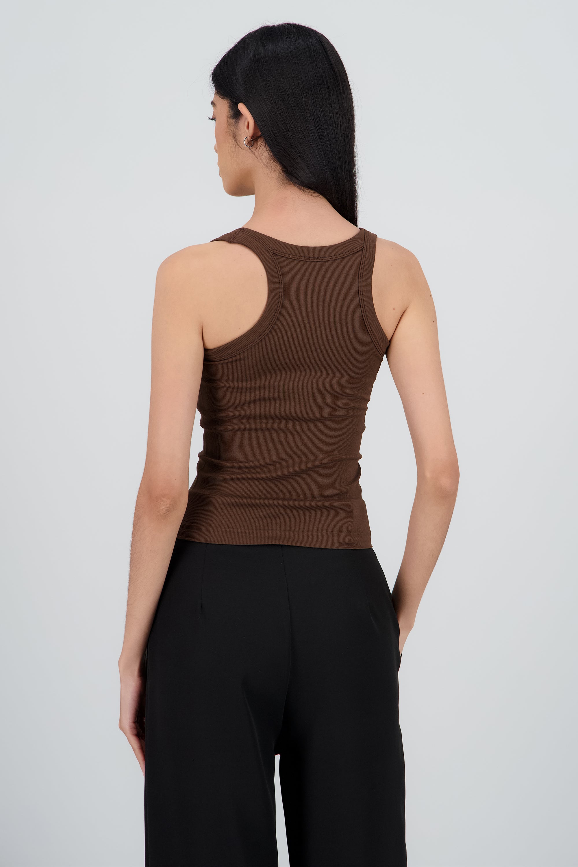 Tank top basica lisa CAFE