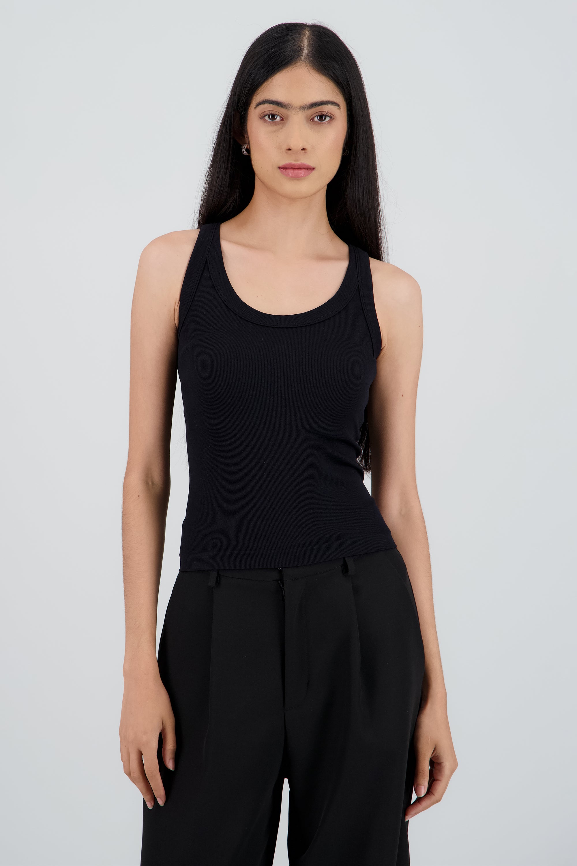 Tank top basica lisa NEGRO