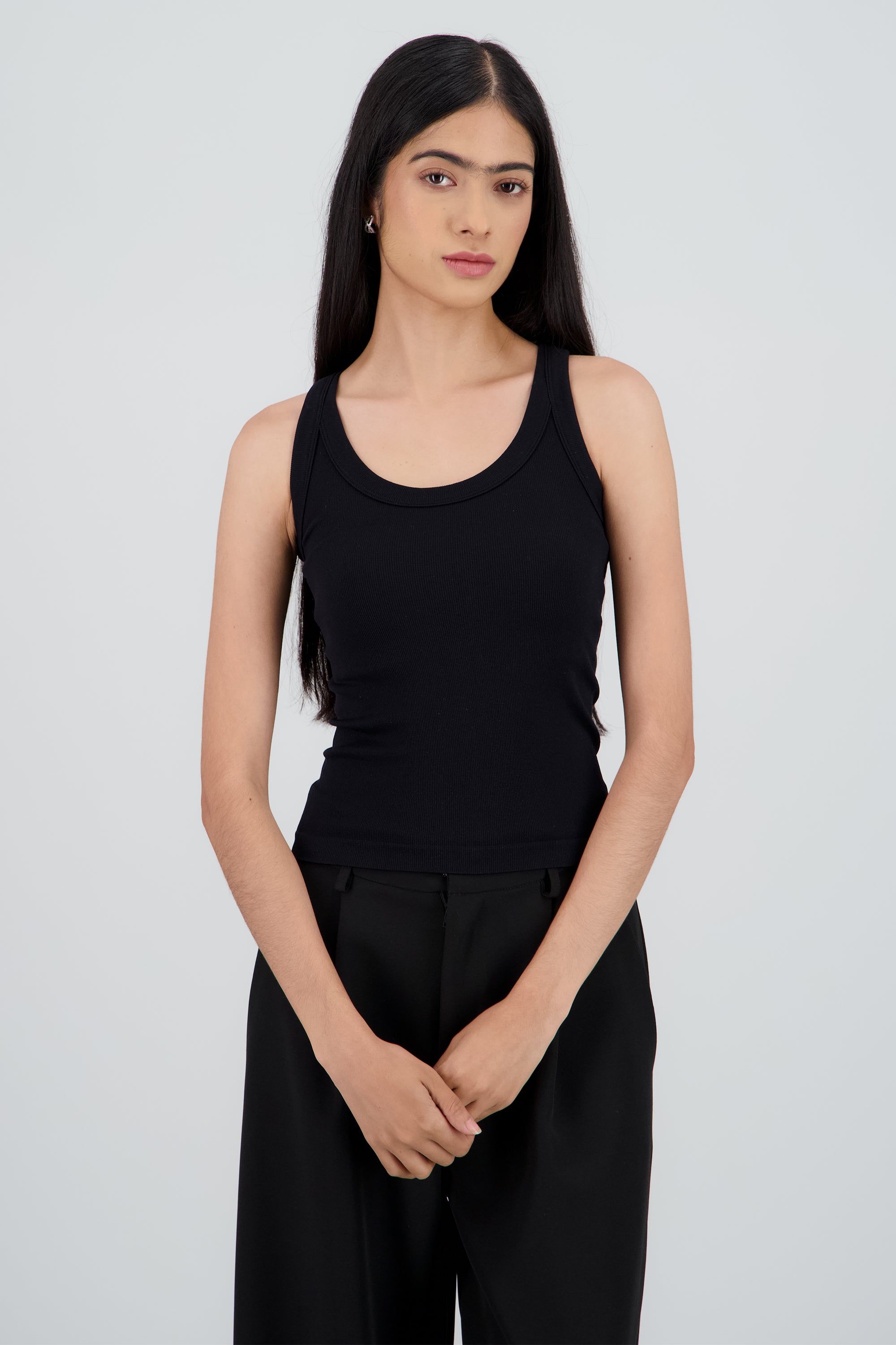 Tank top basica lisa NEGRO