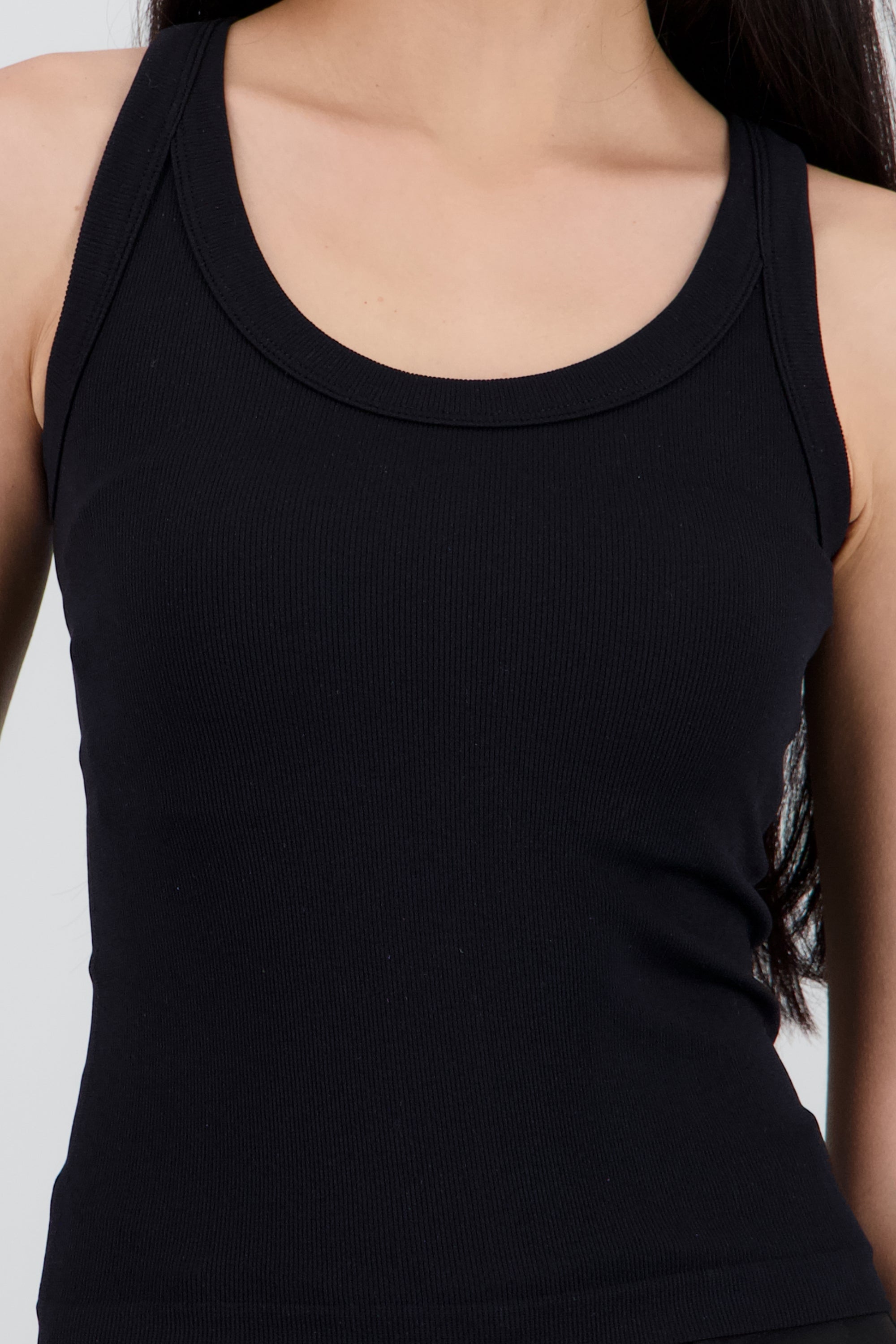 Tank top basica lisa NEGRO
