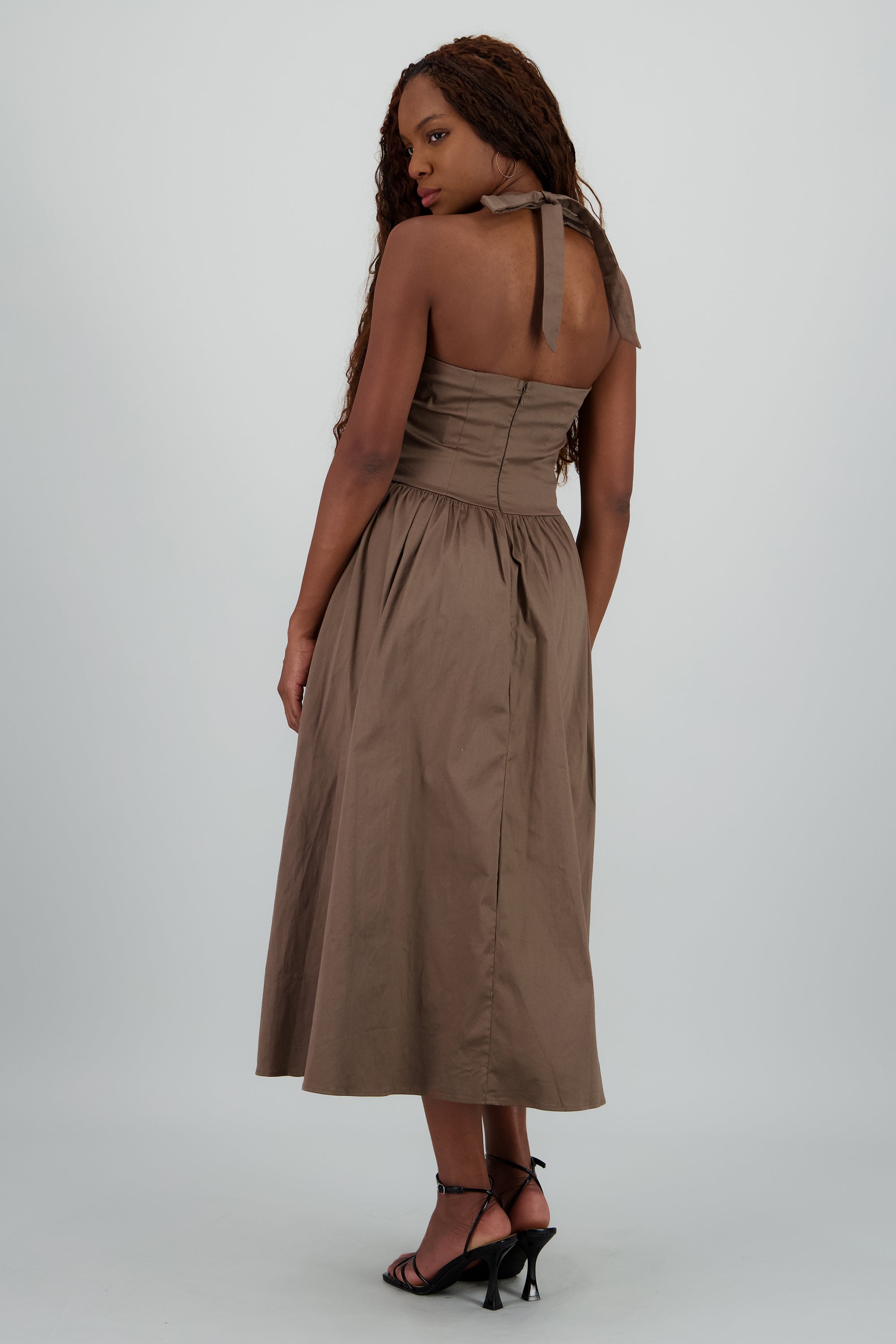 Vestido midi halter escote corazon CAFE