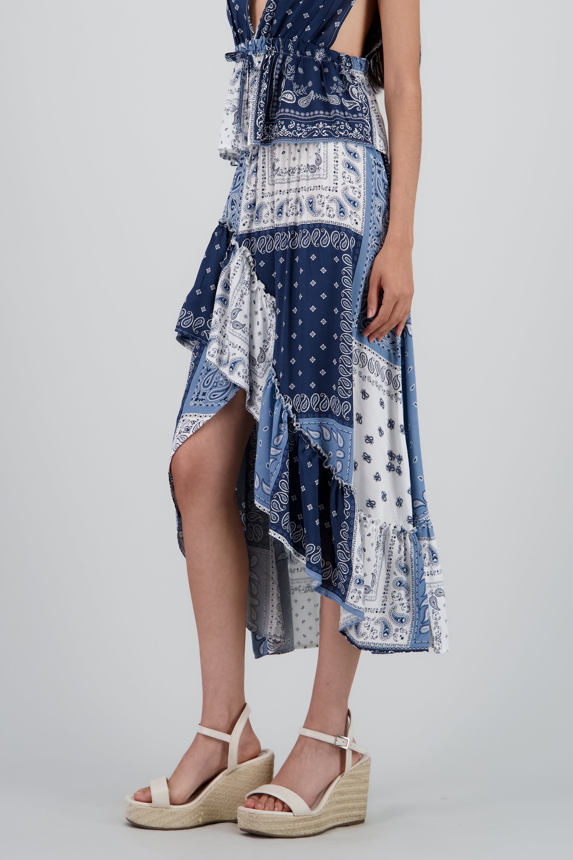 Falda maxi con olanes estampado paisley AZUL COMBO