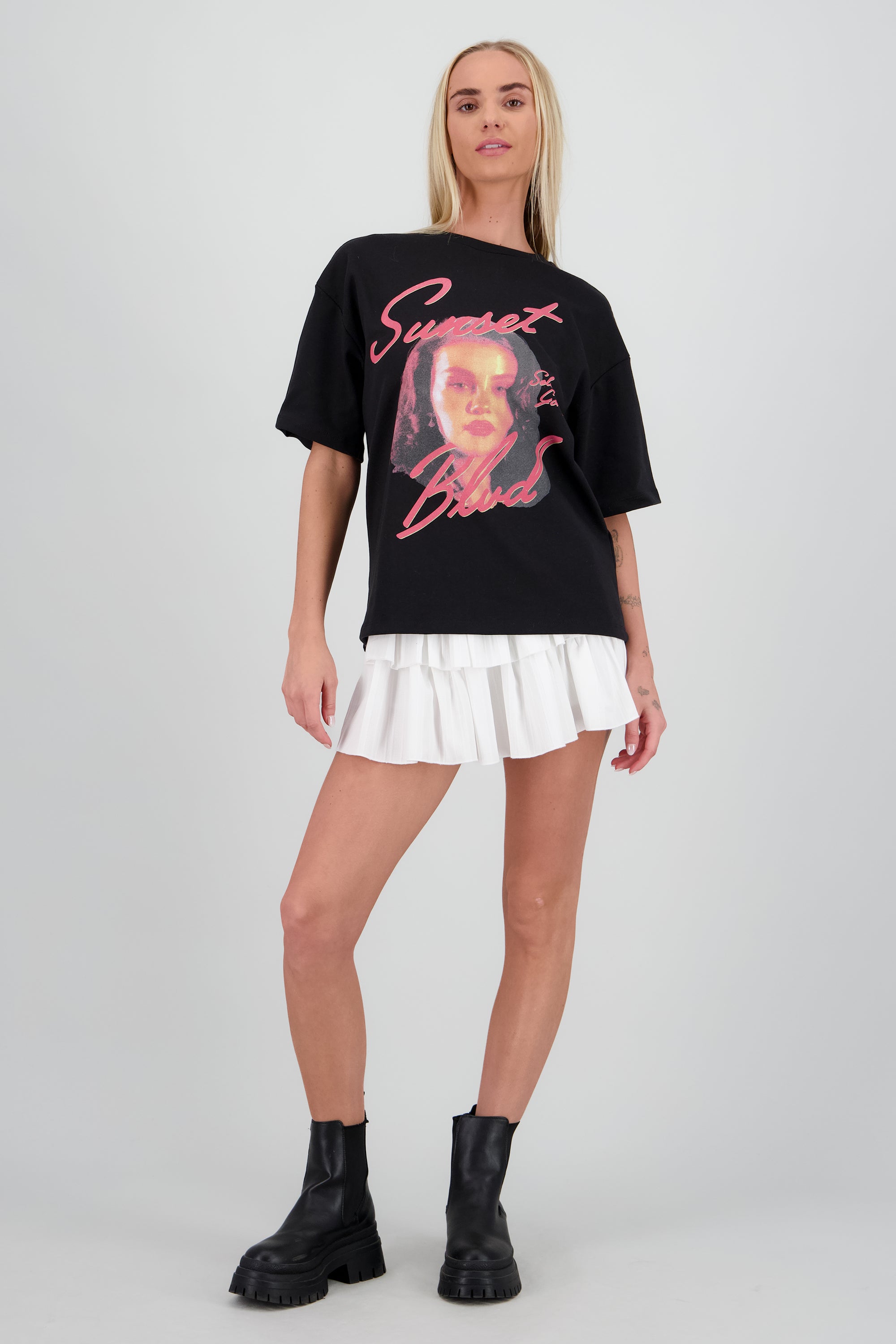 Playera selena gomez NEGRO