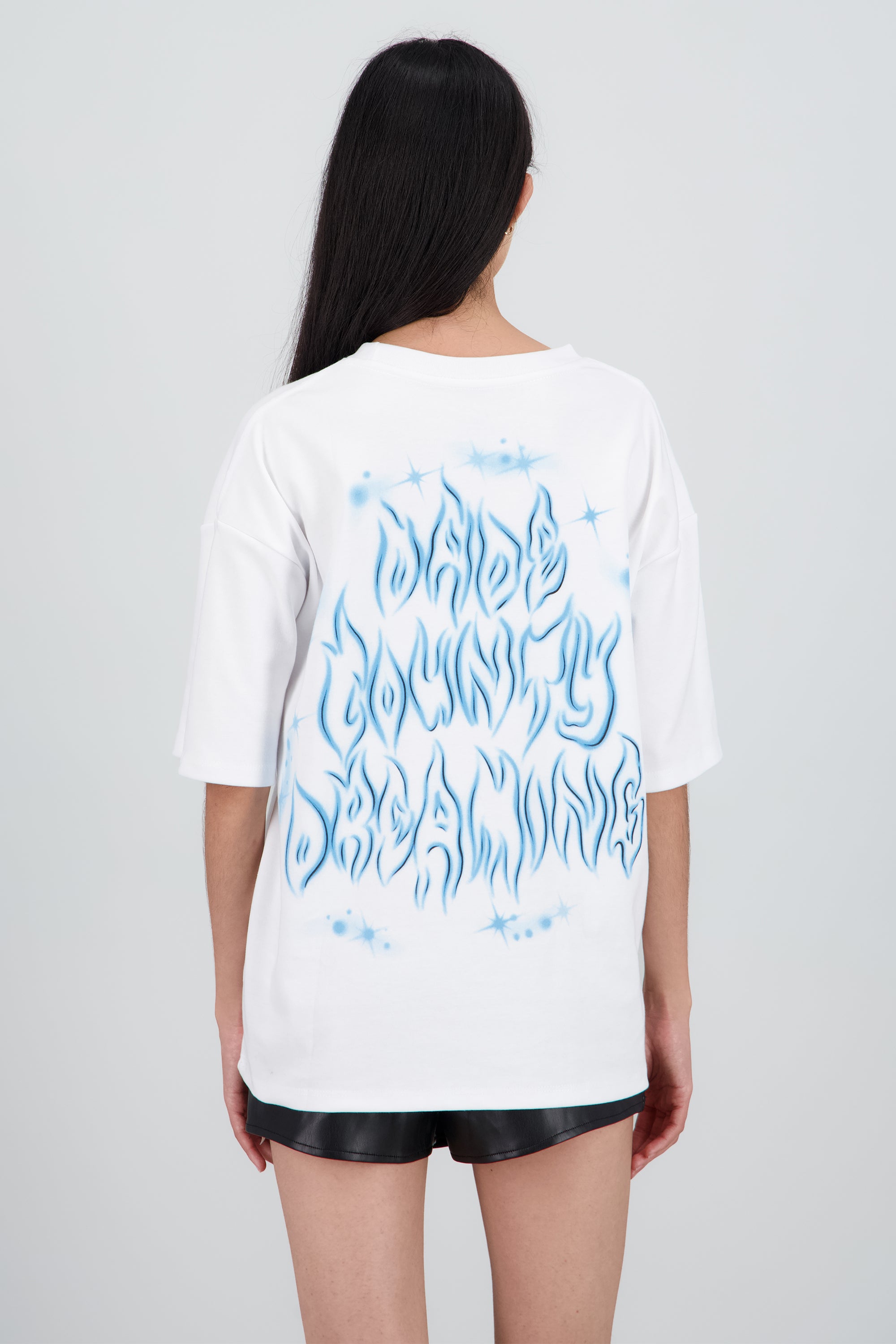 Playera Camila Cabello frente y espalda BLANCO