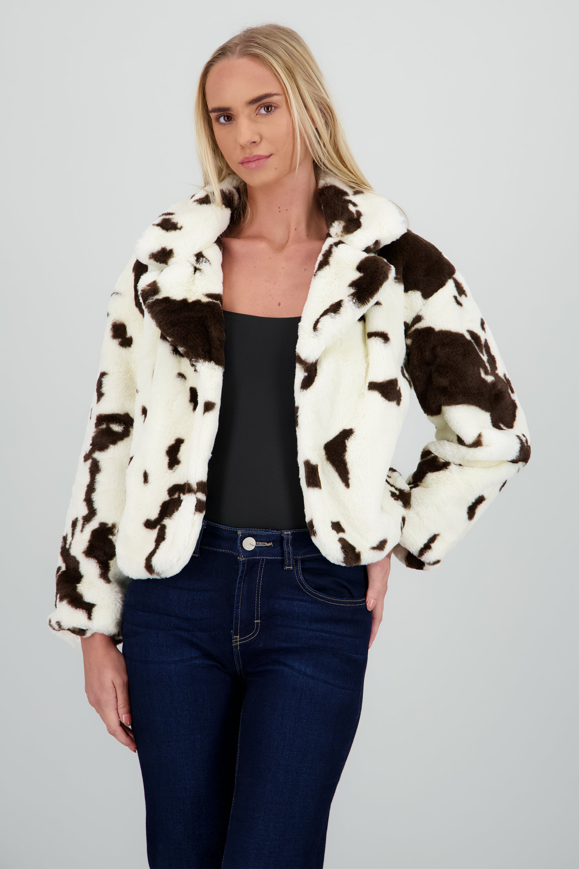 Abrigo peluche estampado vaca BLANCO COMBO