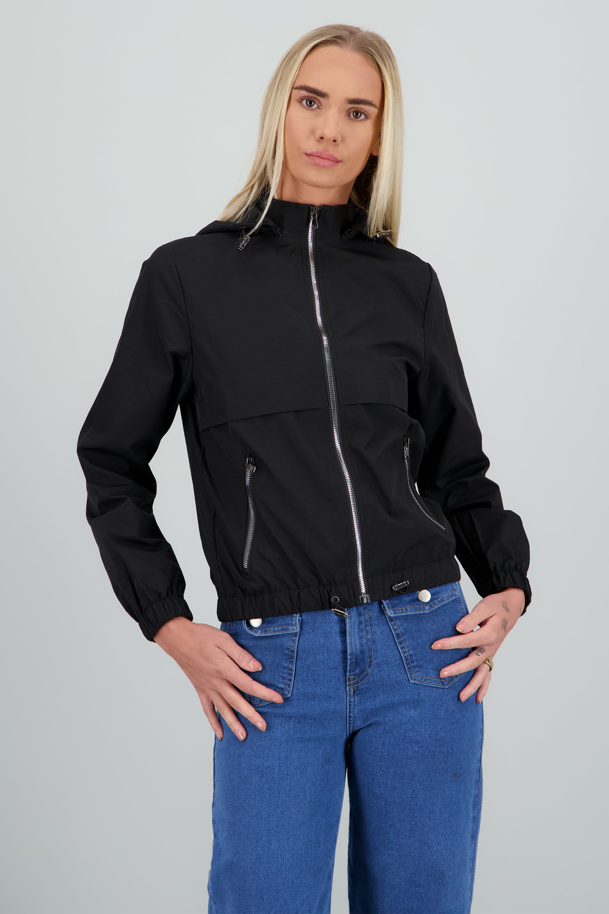 Chamarra ligera lisa NEGRO