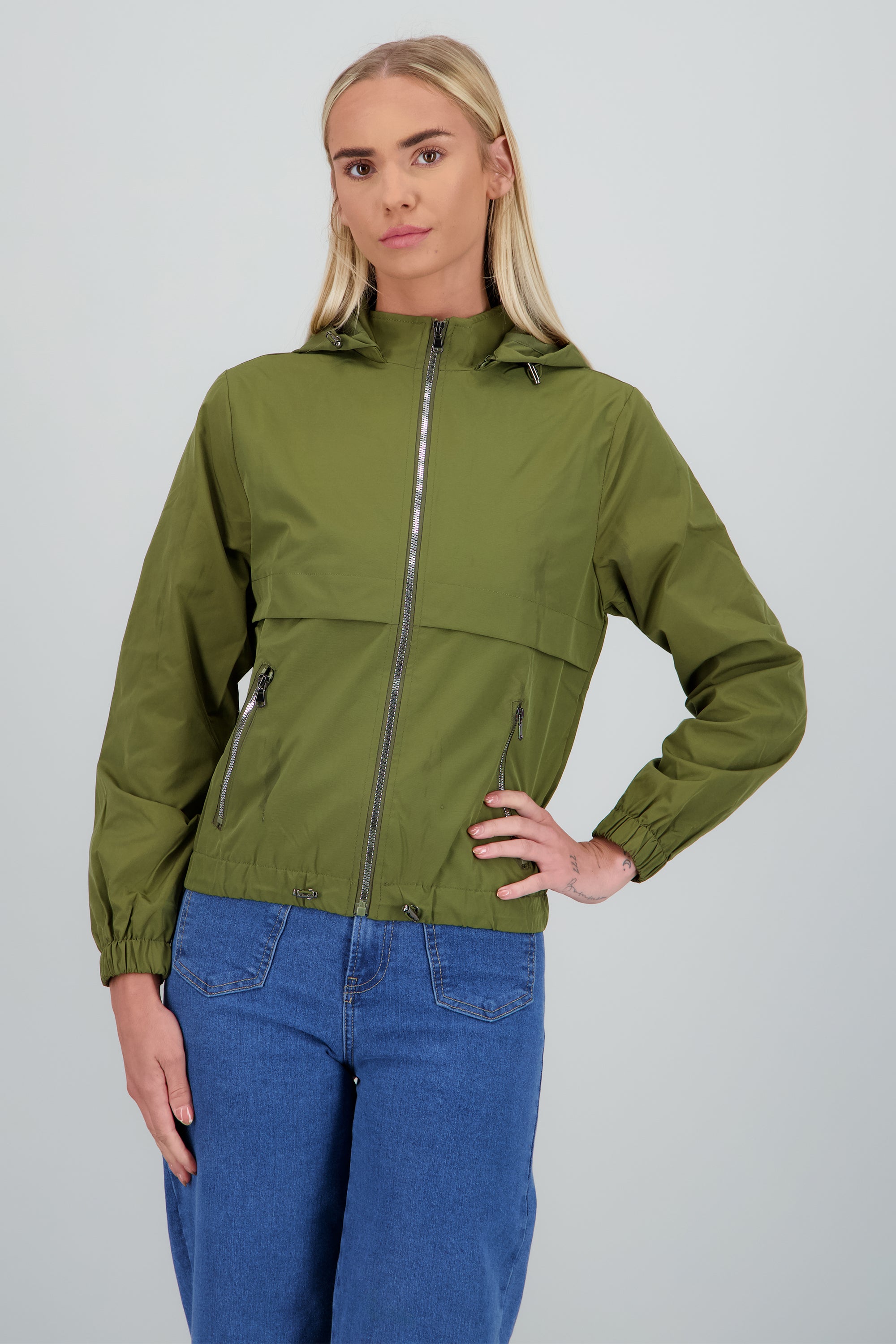 Chamarra ligera lisa OLIVO