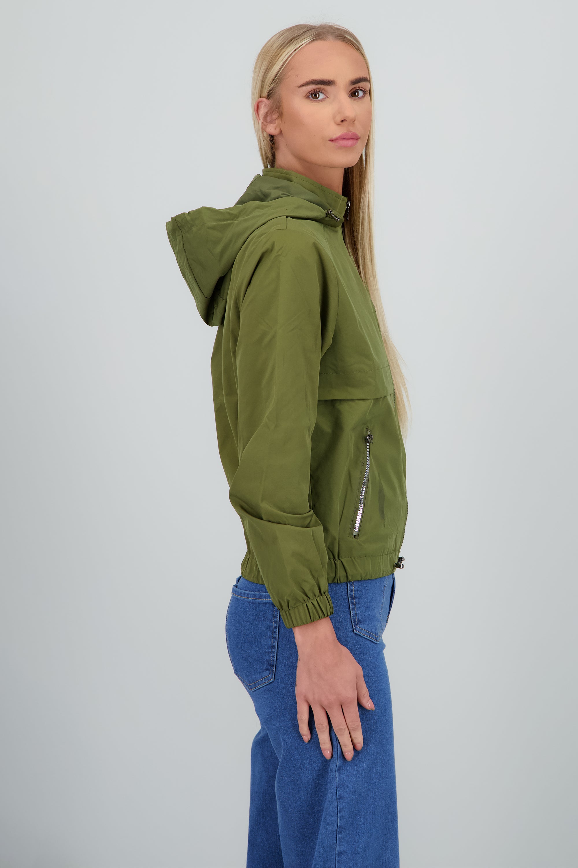 Chamarra ligera lisa OLIVO