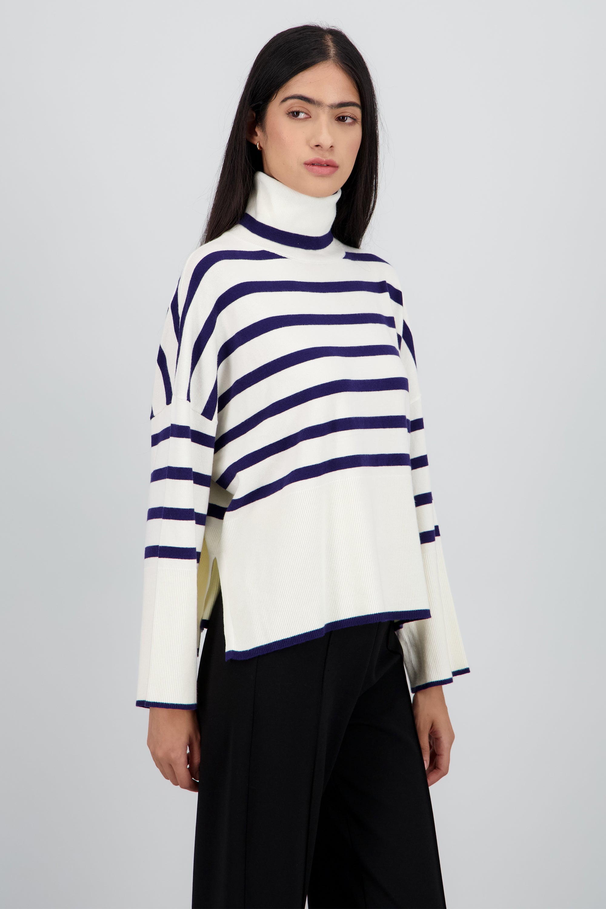 Sueter rayas cuello alto MARINO