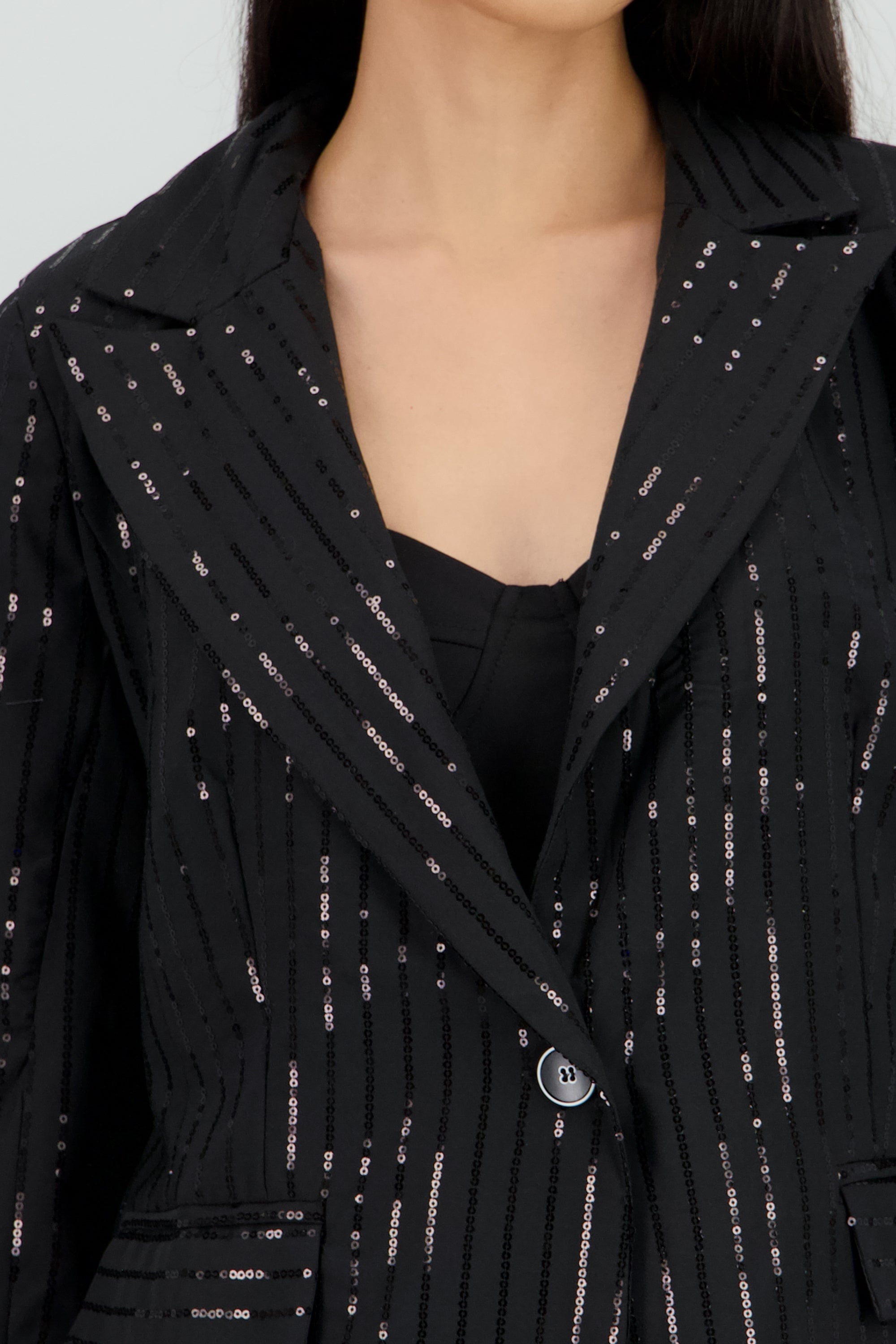 Saco ajustado con rayas de brillos NEGRO