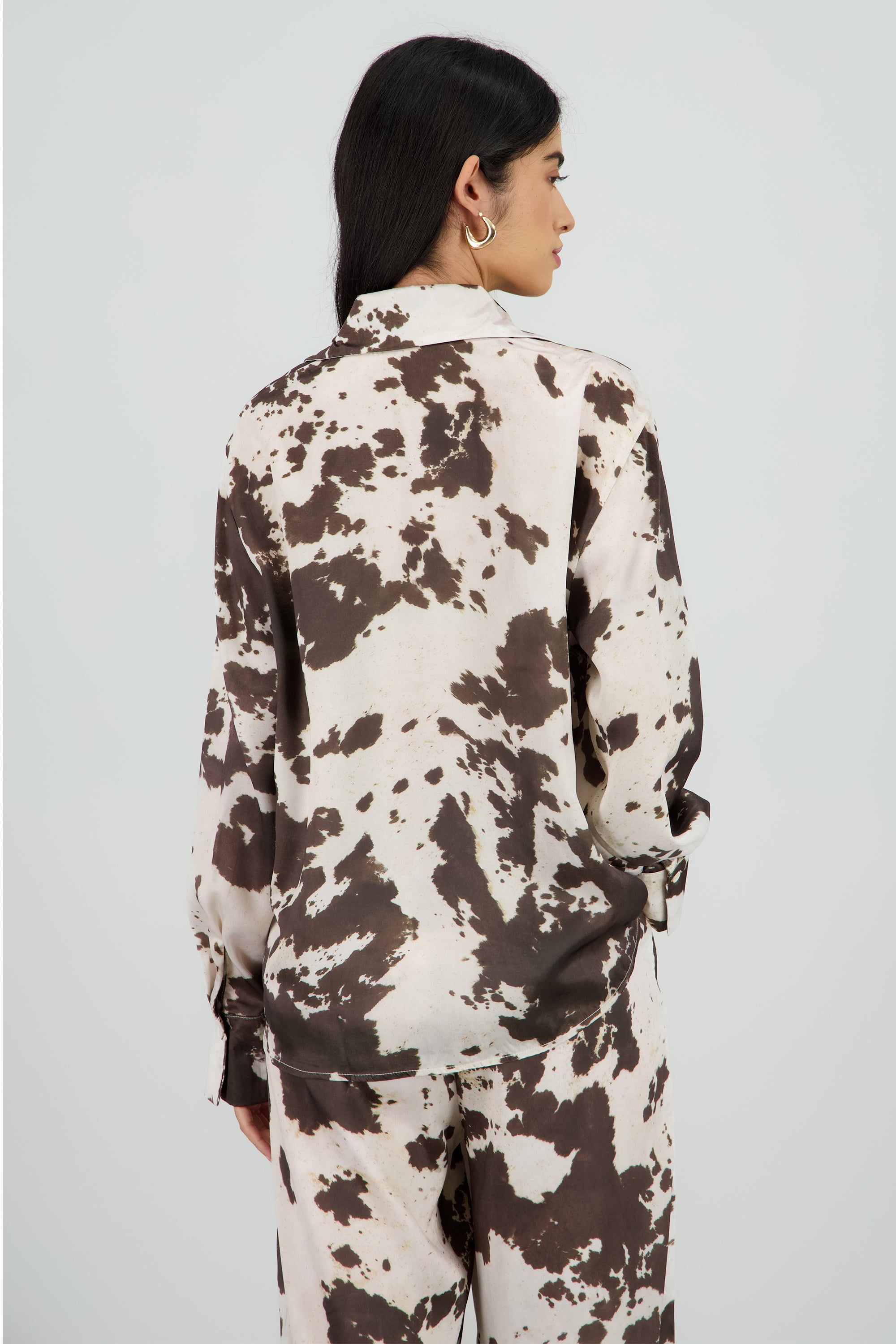 Camisa manga larga con estampado animal print CAFE COMBO