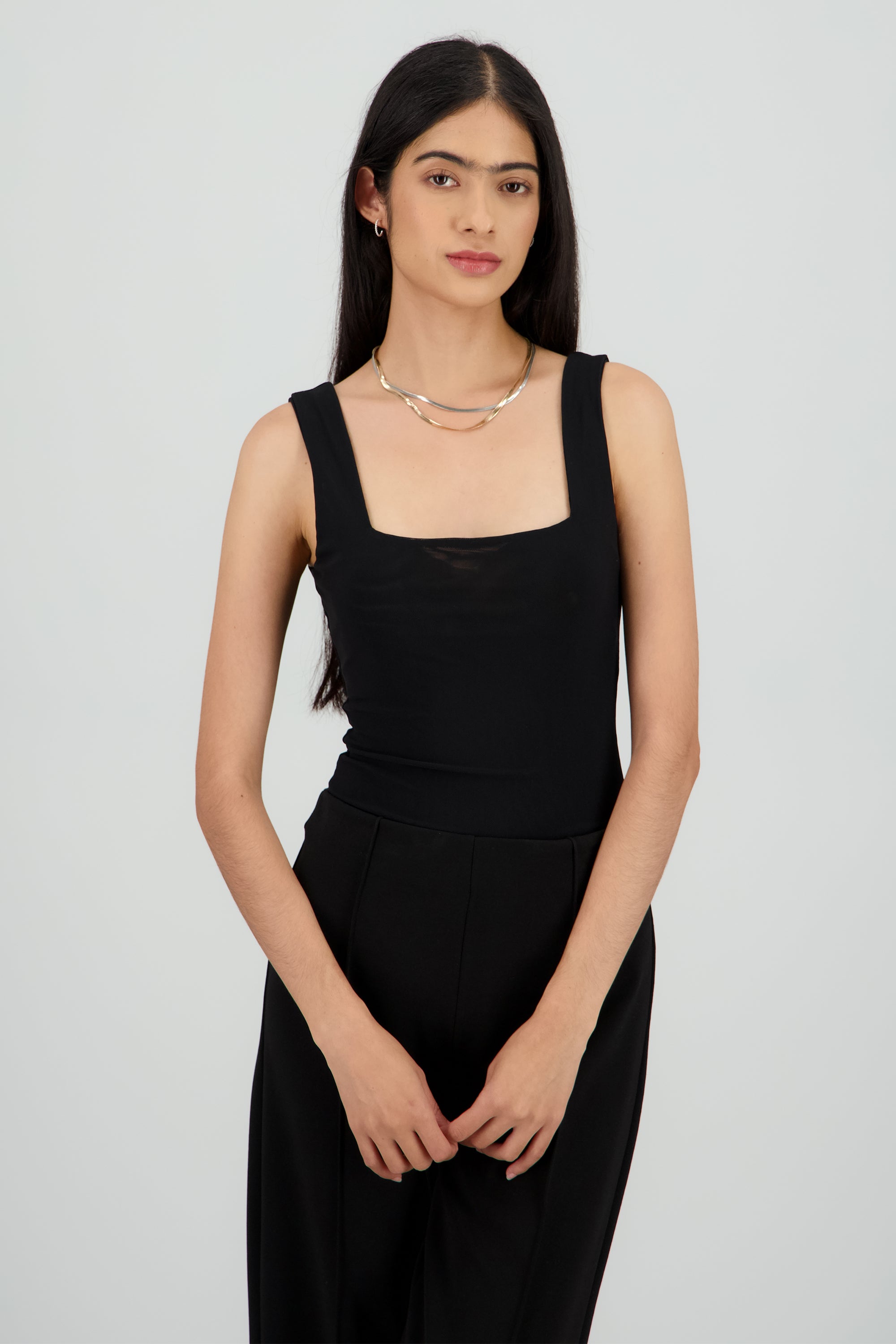 BODYSUIT ESCOTE CUADRADO SIN MANGA NEGRO