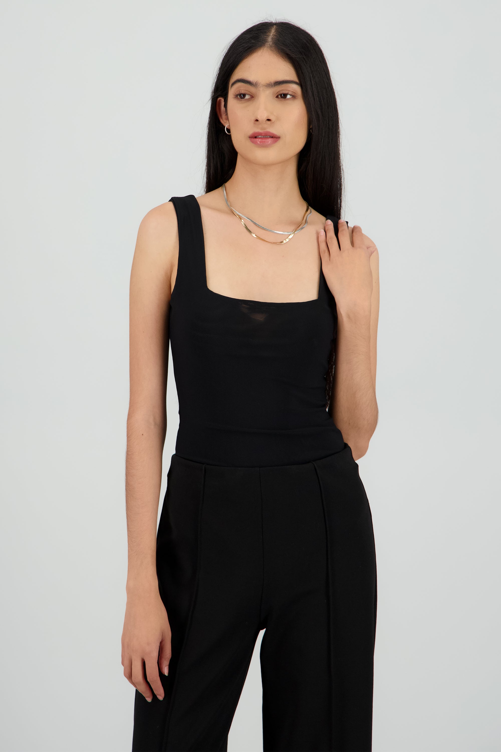 BODYSUIT ESCOTE CUADRADO SIN MANGA NEGRO