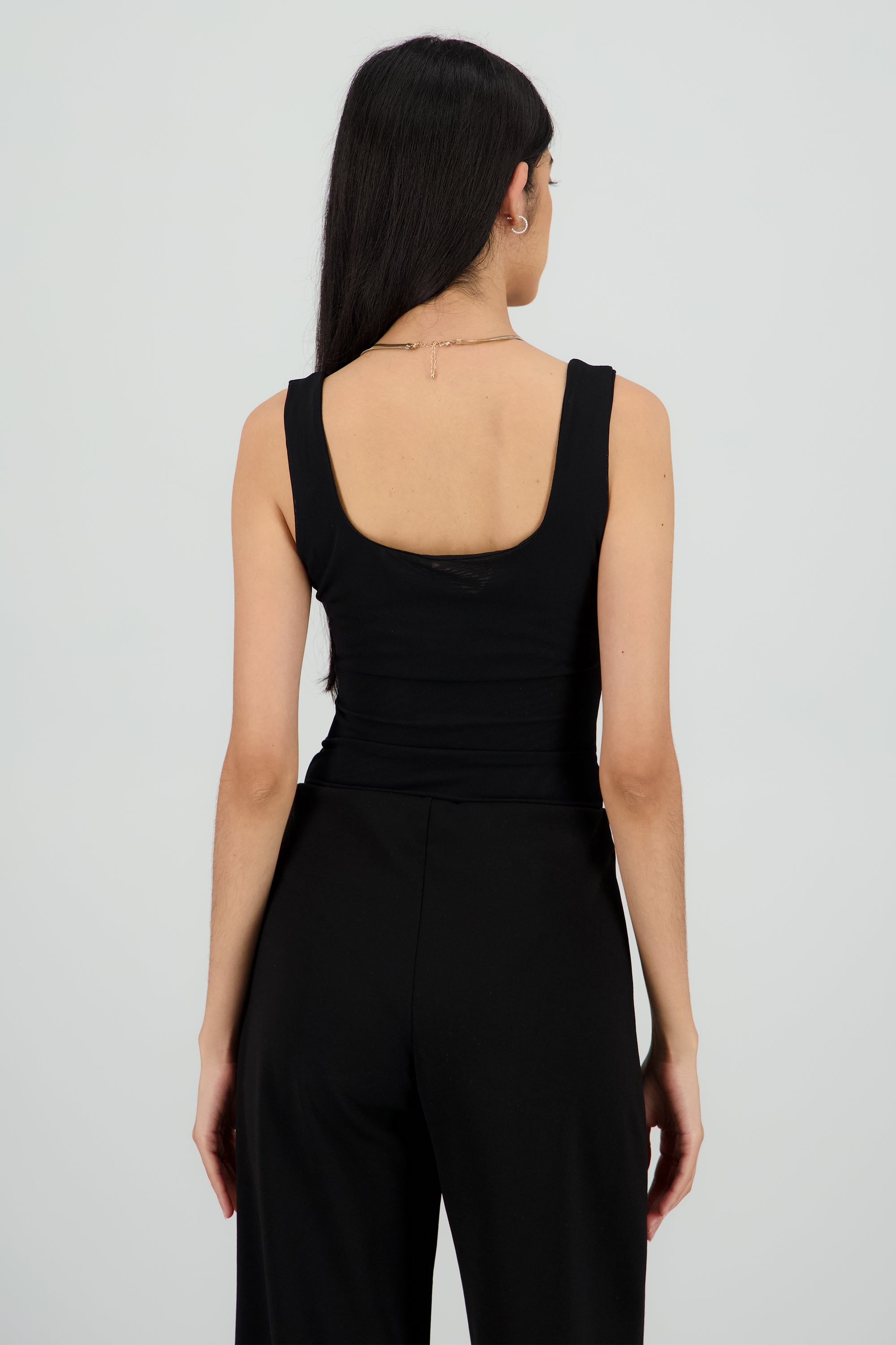 BODYSUIT ESCOTE CUADRADO SIN MANGA NEGRO