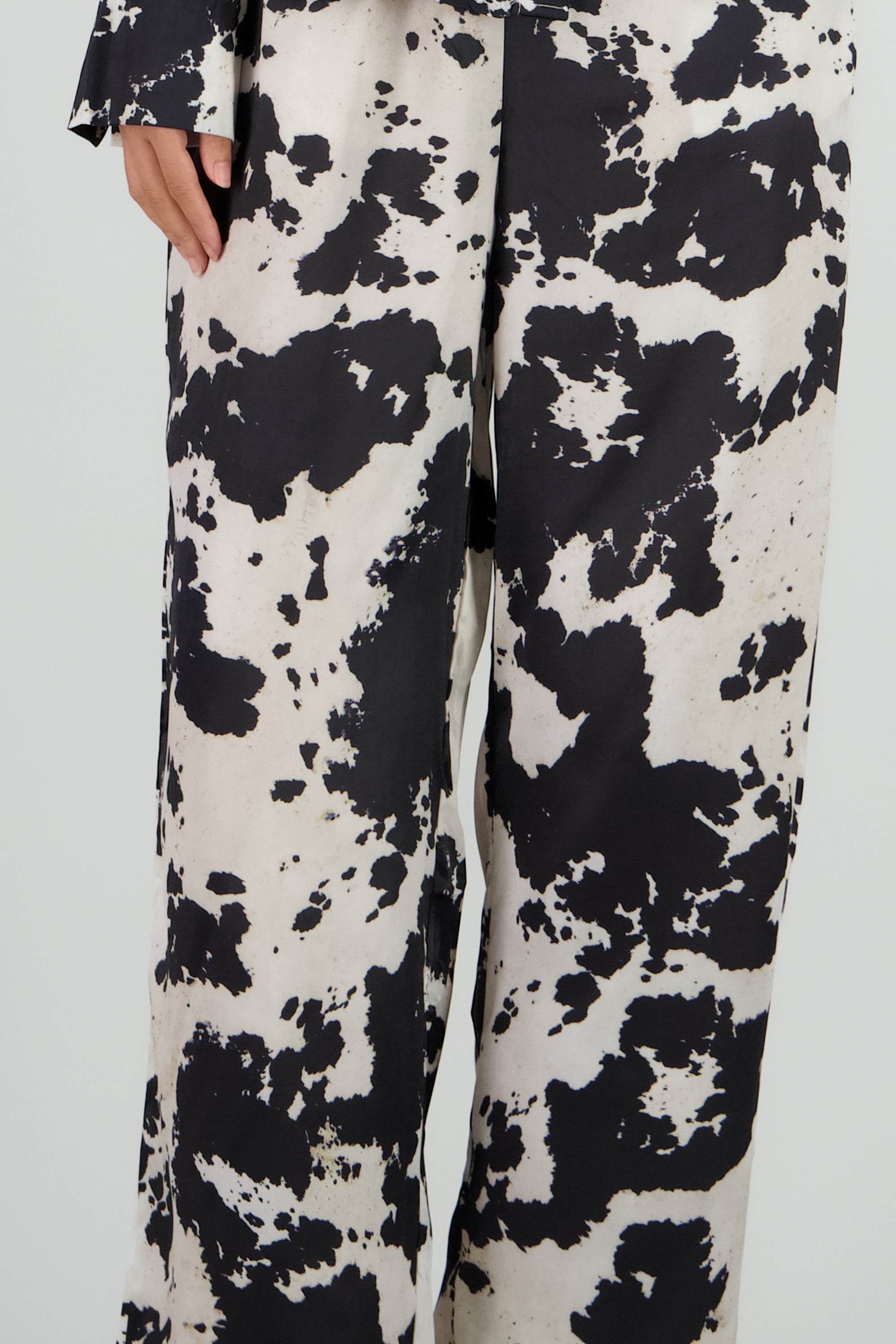 Pantalon amplio estampado animal print NEGRO COMBO