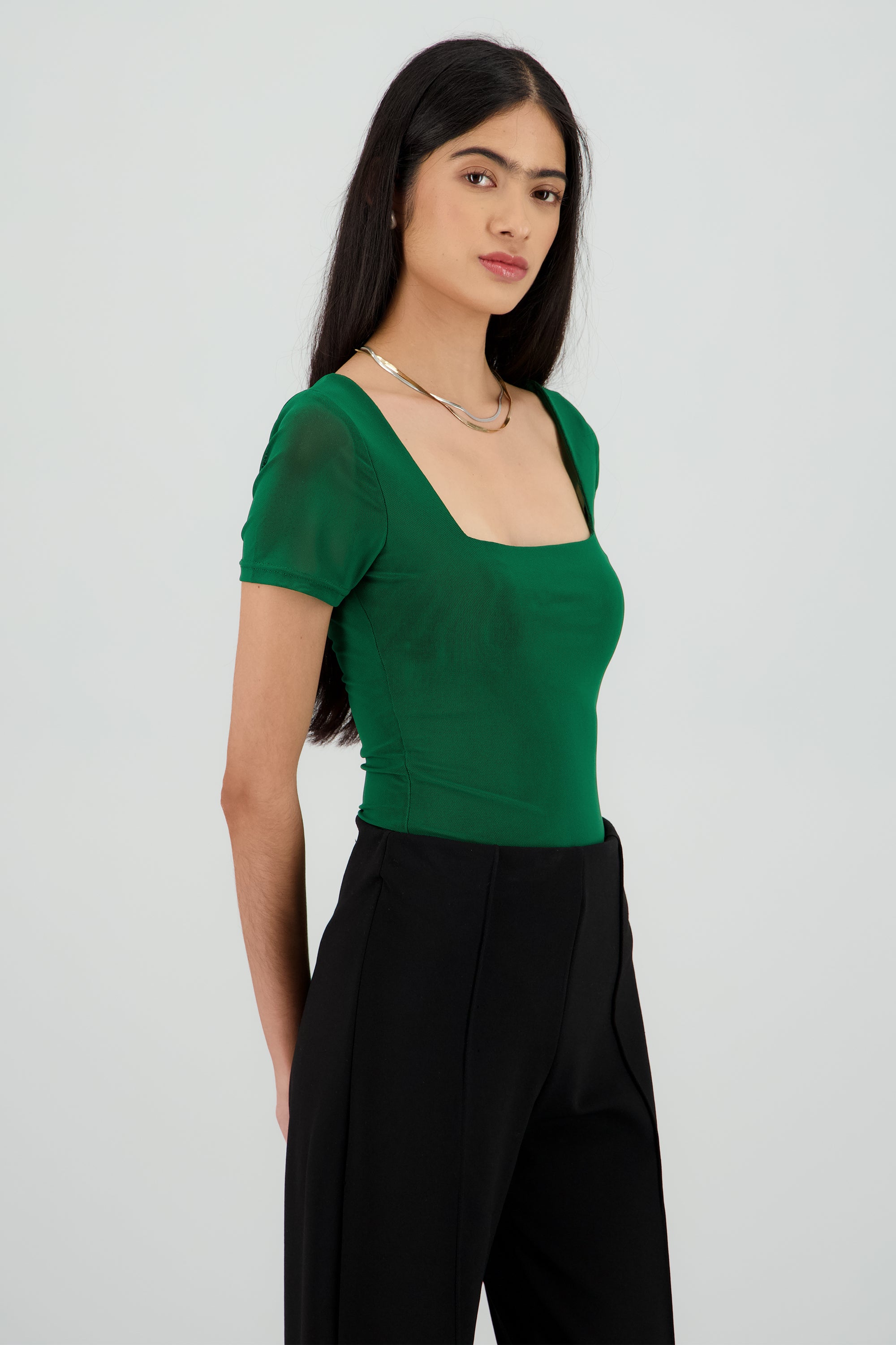 BODYSUIT ESCOTE CUADRADO MANGA CORTA VERDE CAZADOR