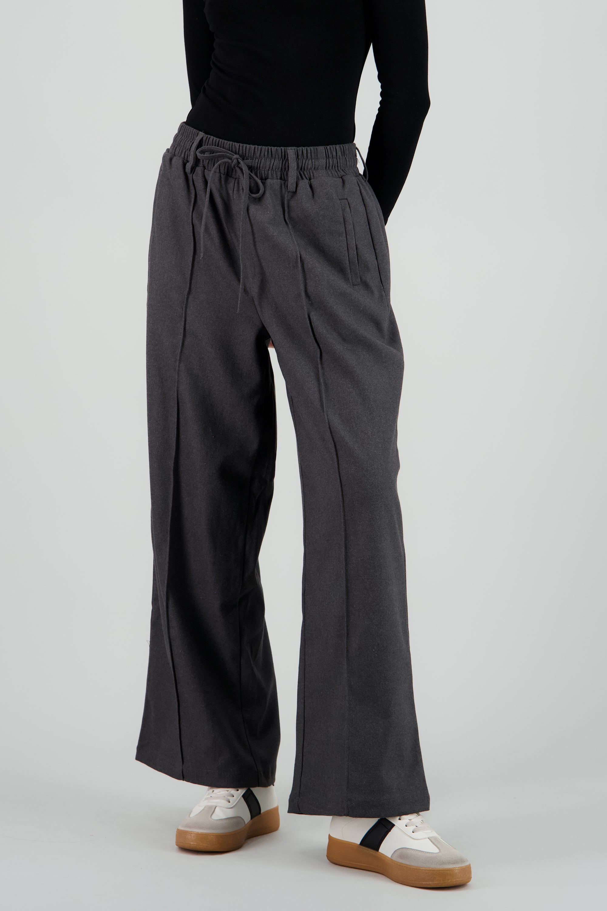 Pantalon amplio liso detalle resorte GRIS