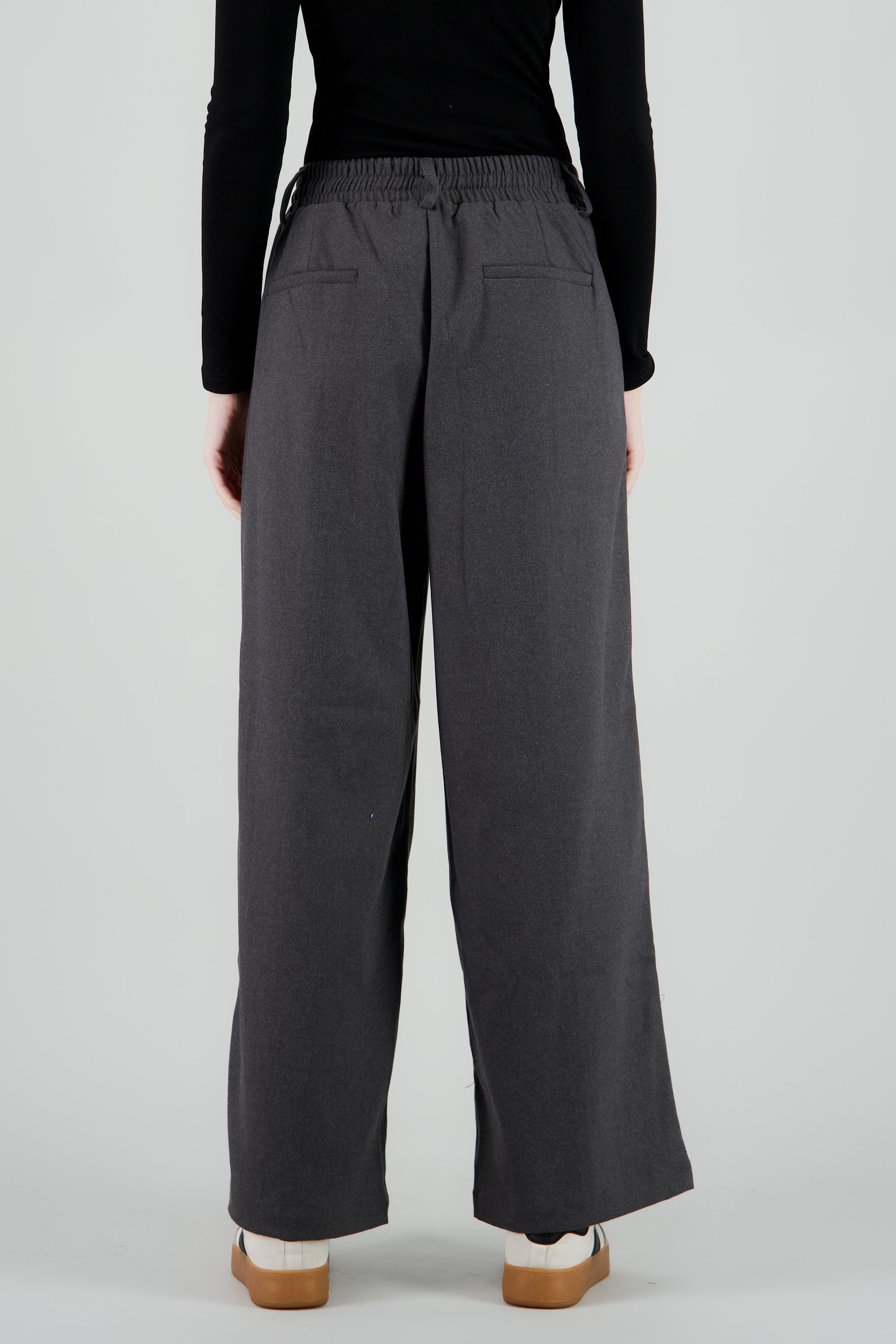 Pantalon amplio liso detalle resorte GRIS