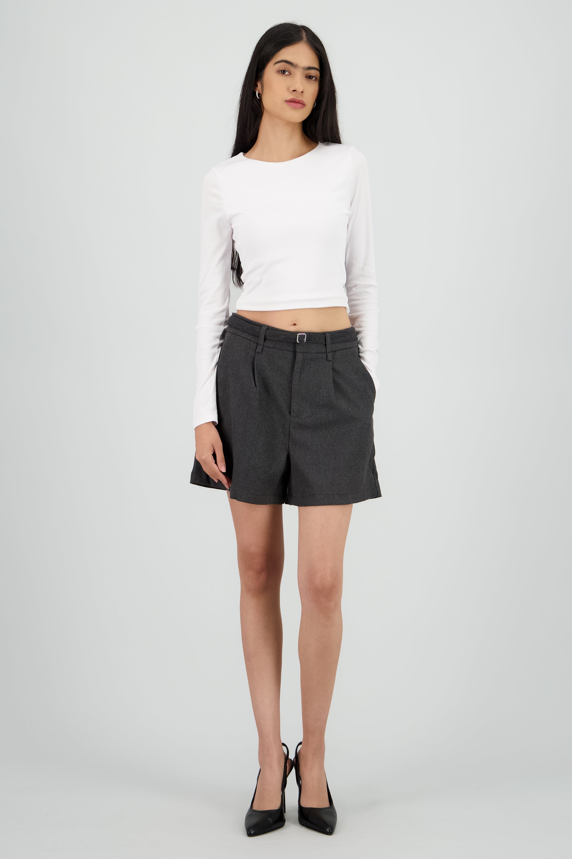 Short liso detalle lazo GRIS