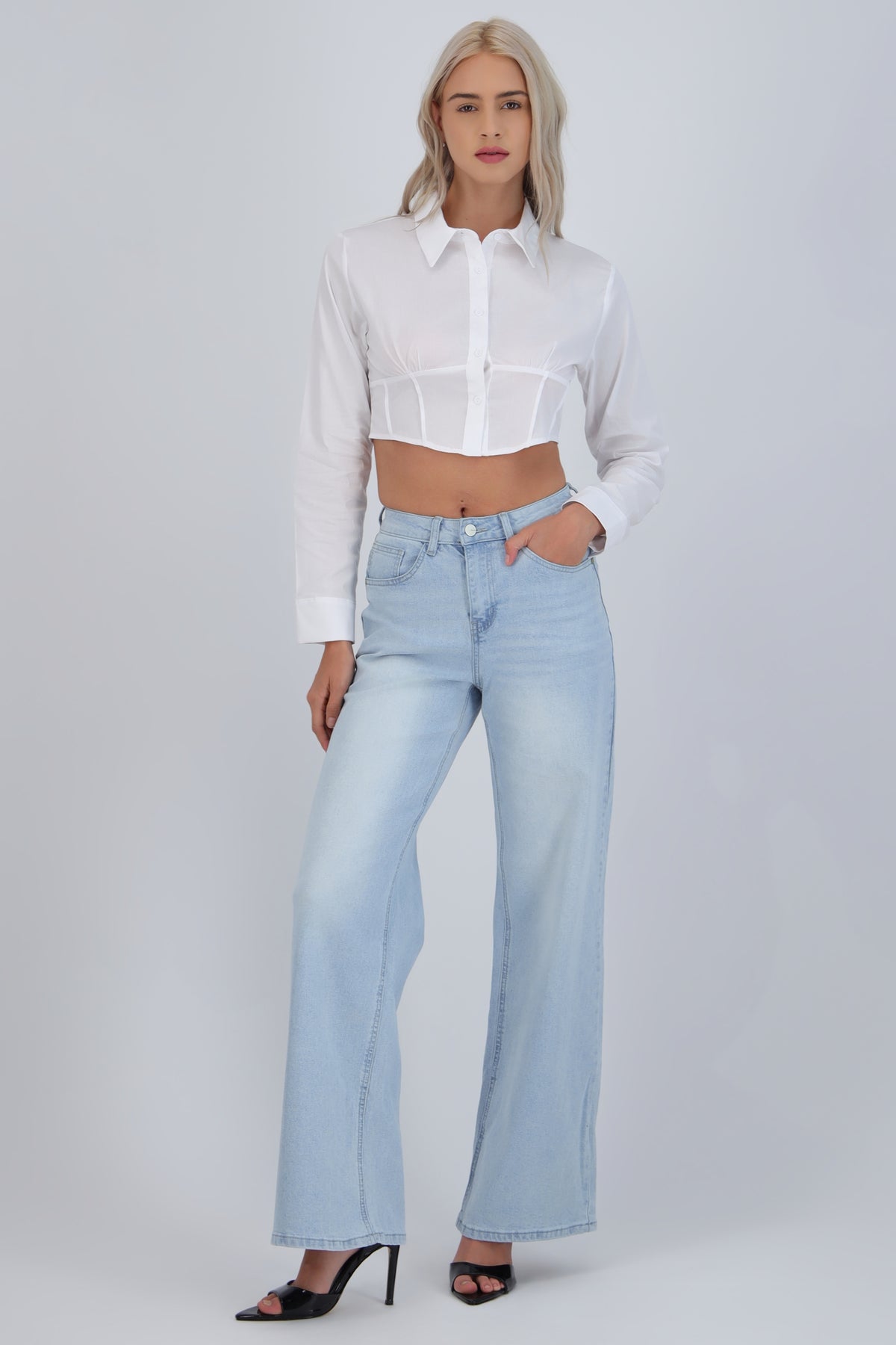 Jeans straight desgaste BLEACHED