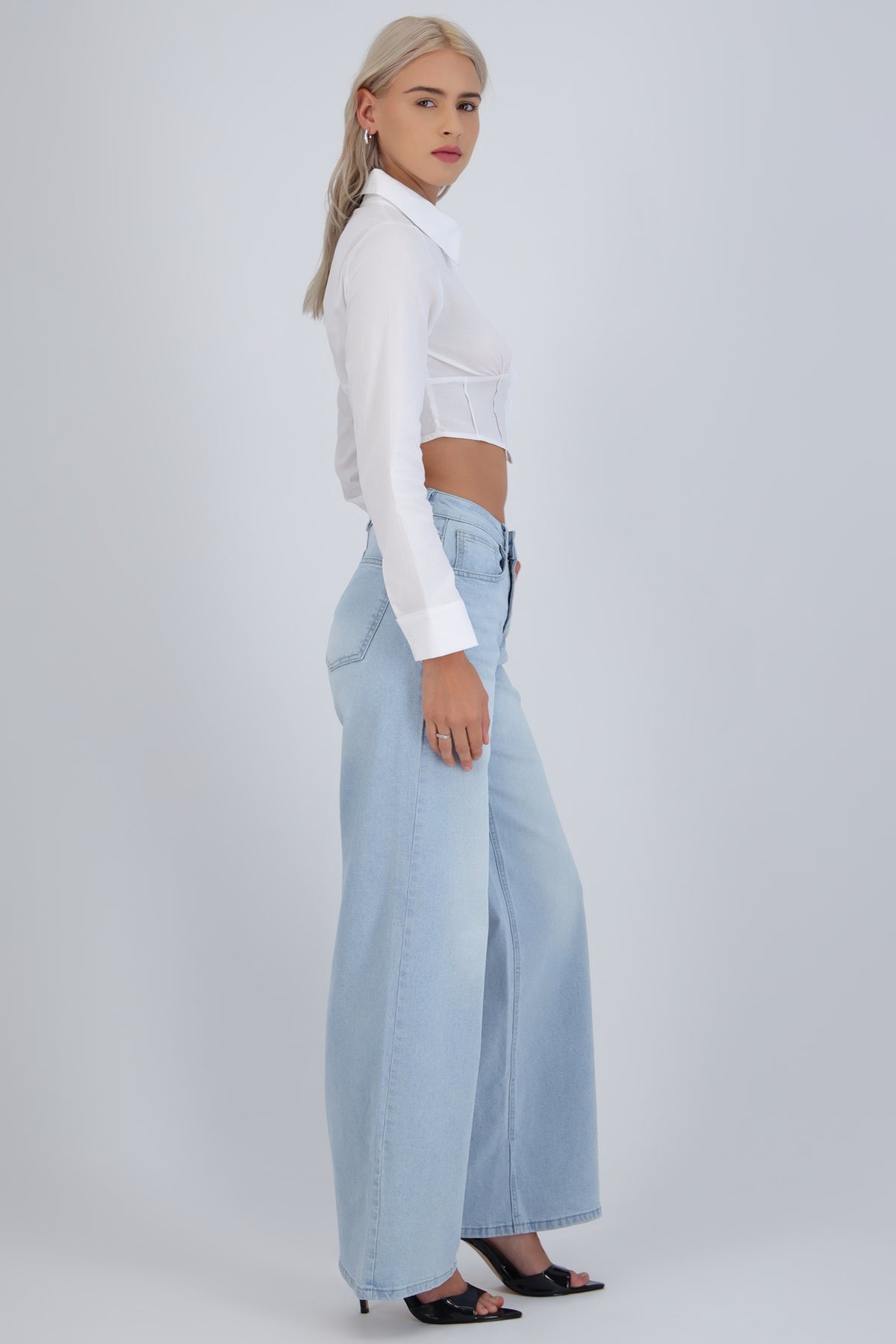 Jeans straight desgaste BLEACHED