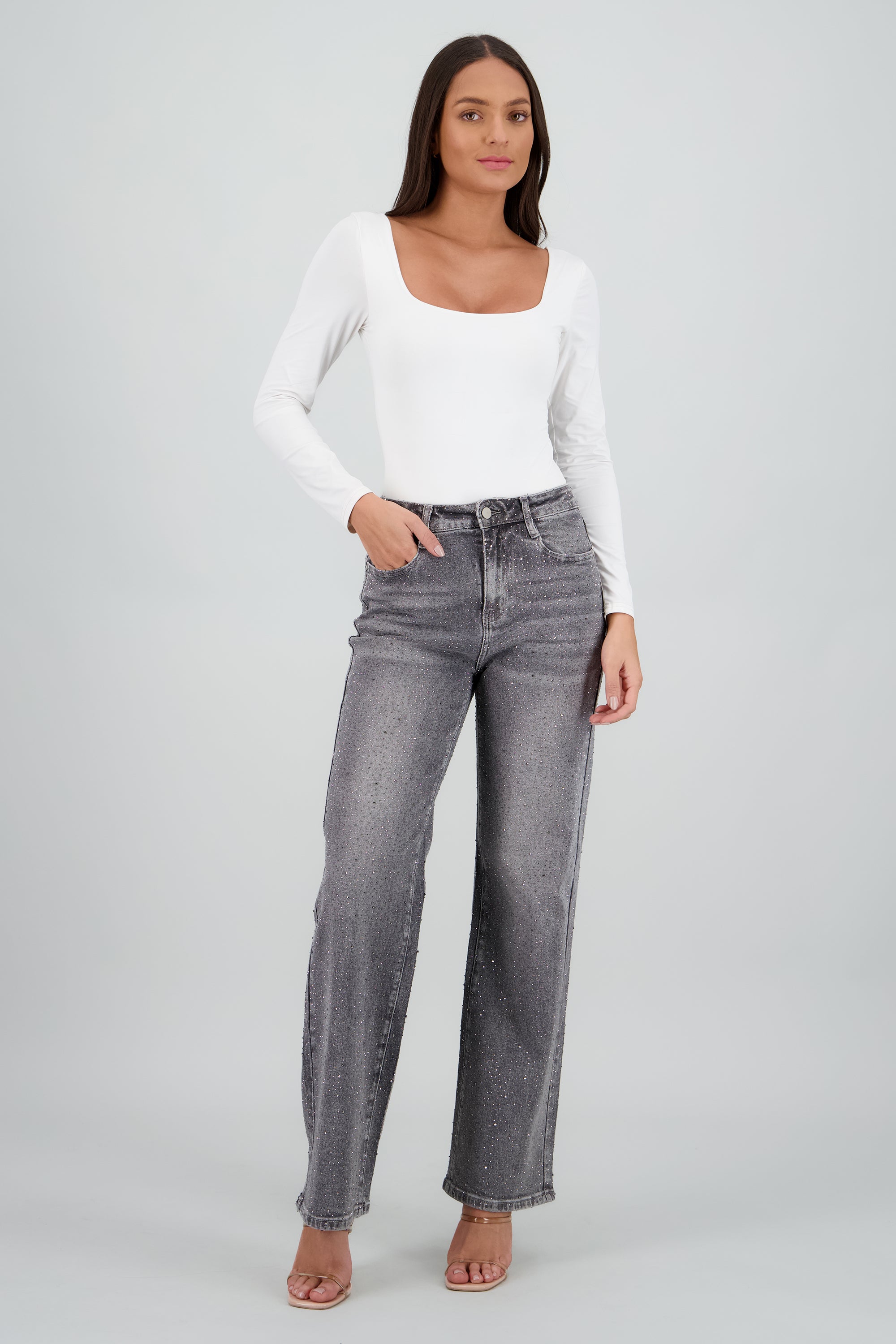 Jeans straight brillo GRIS CLARO