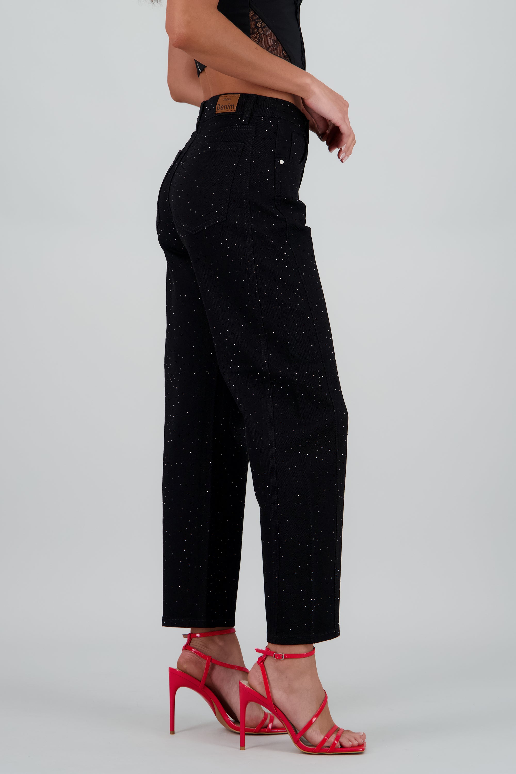 Jeans barrel brillos NEGRO