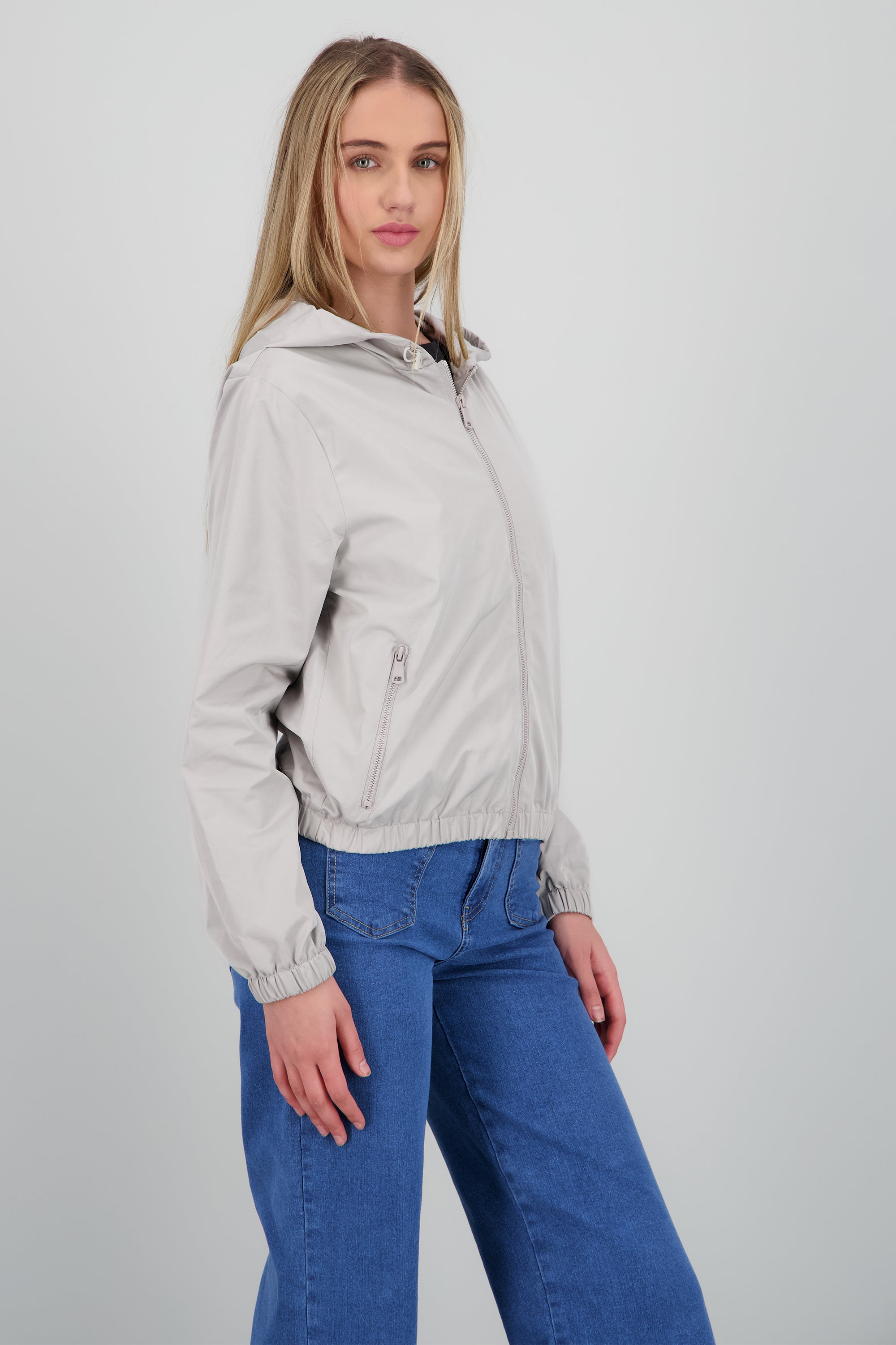 Chamarra ligera con gorro GRIS