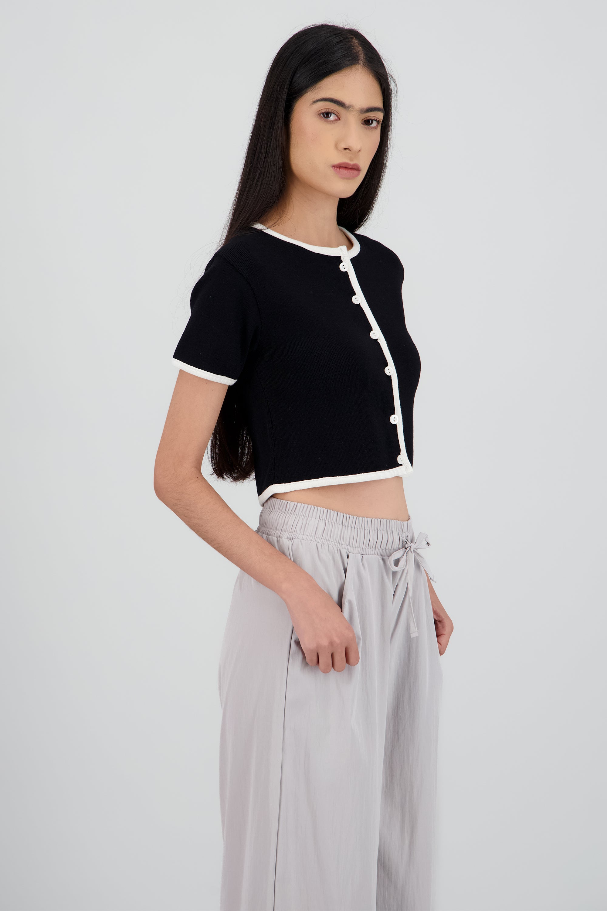 Top tejido manga corta contraste NEGRO