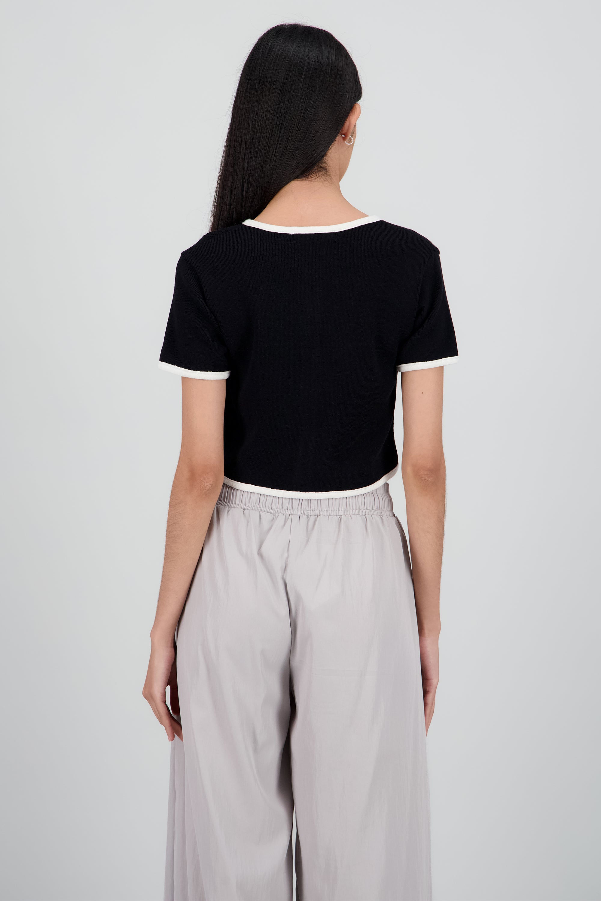 Top tejido manga corta contraste NEGRO