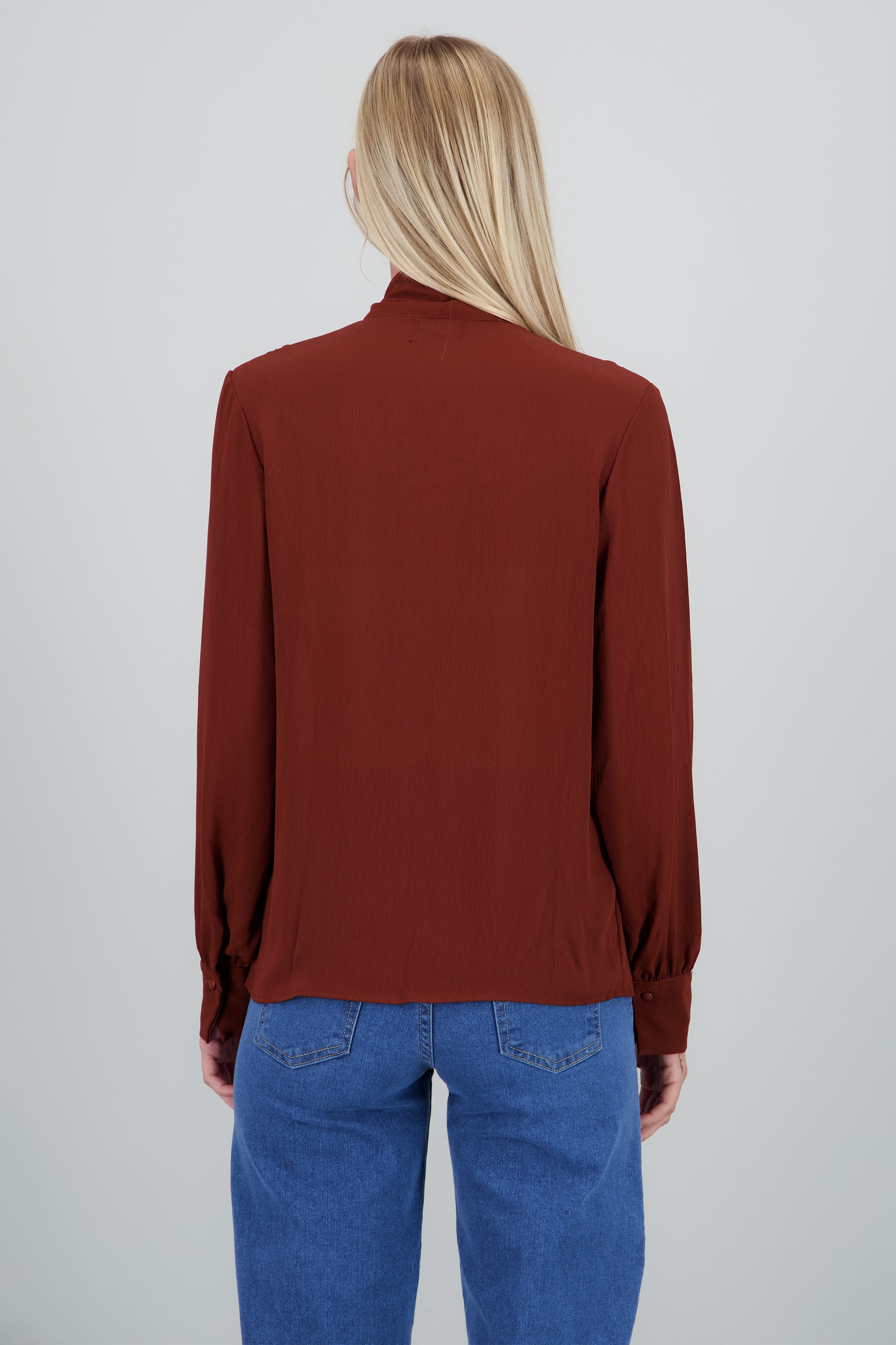 Blusa fluida detalle cuello LADRILLO