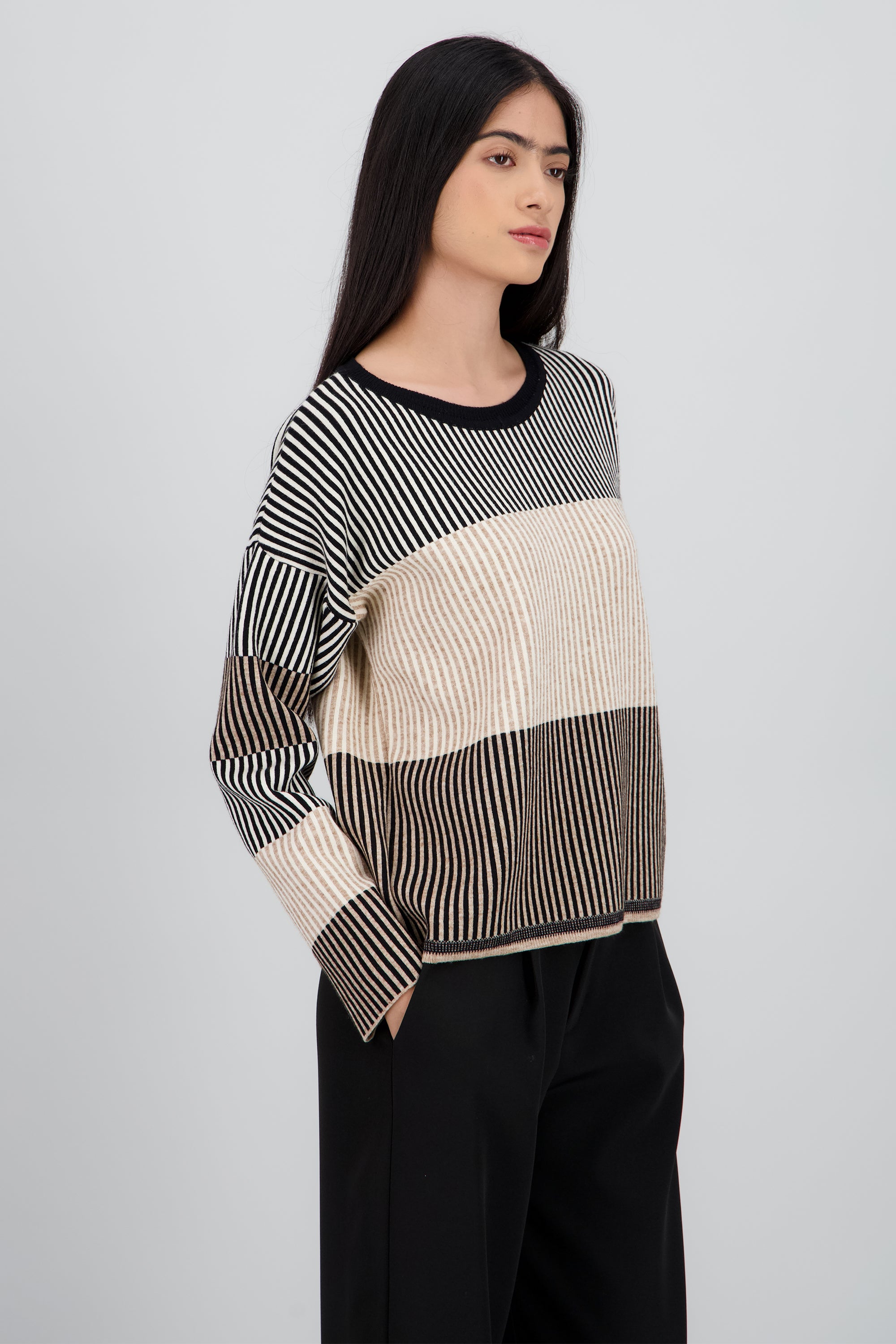 Sueter lineas NEGRO COMBO