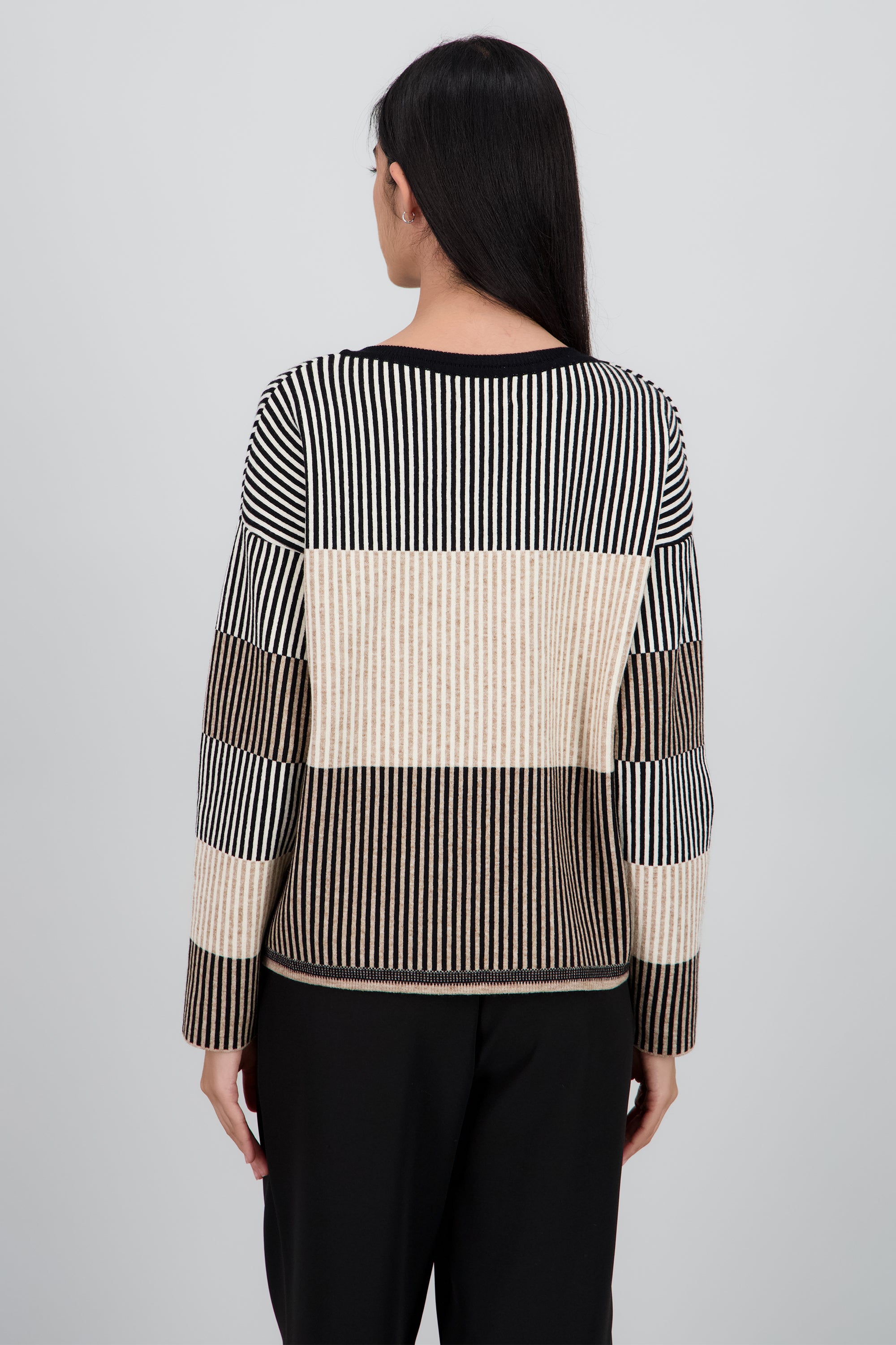 Sueter lineas NEGRO COMBO