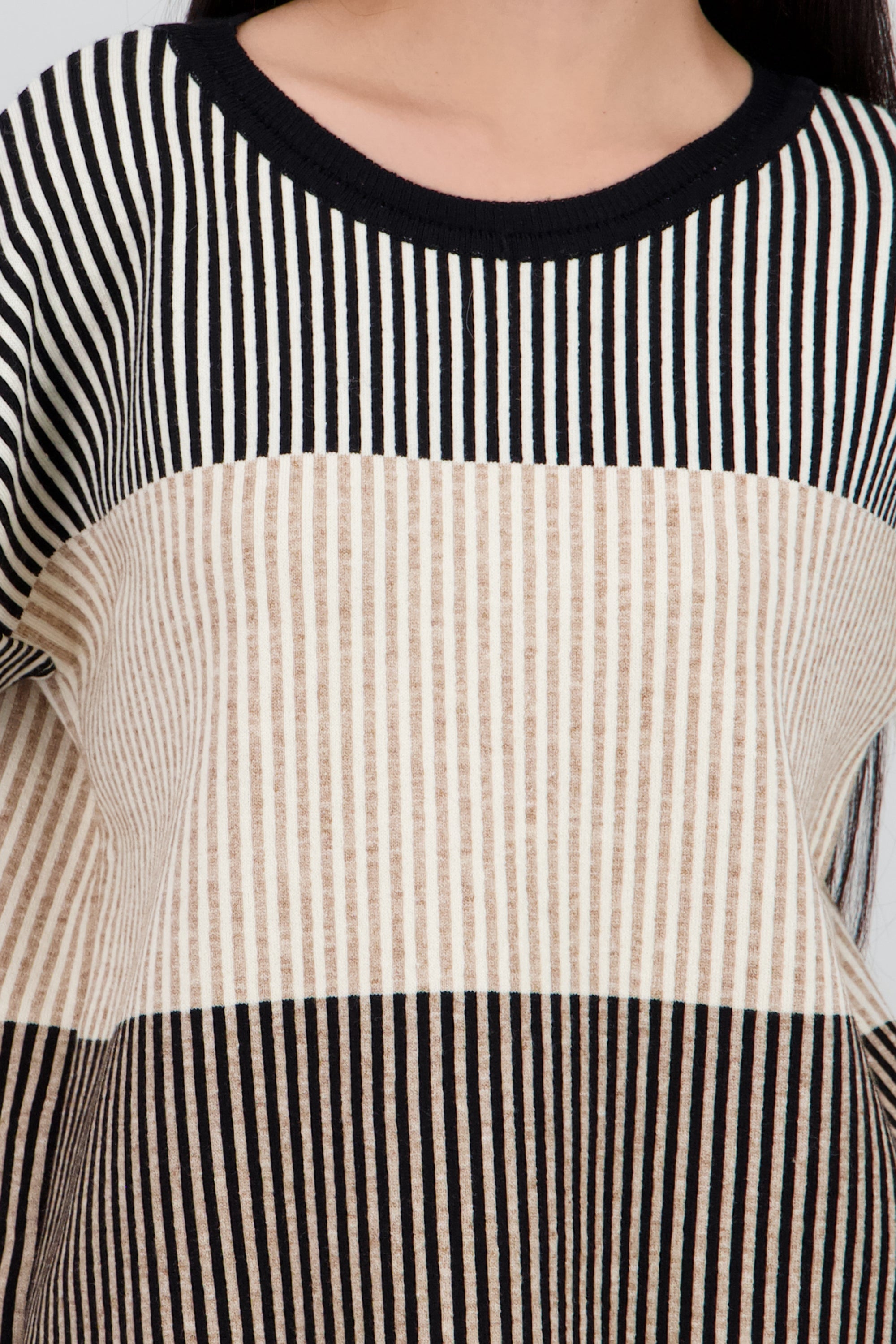 Sueter lineas NEGRO COMBO