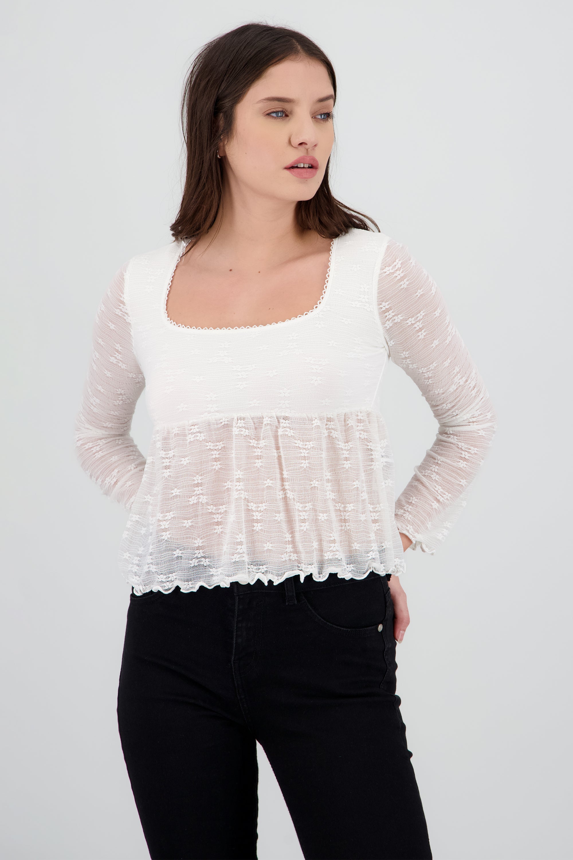 Top encaje manga larga escote cuadrado CREMA